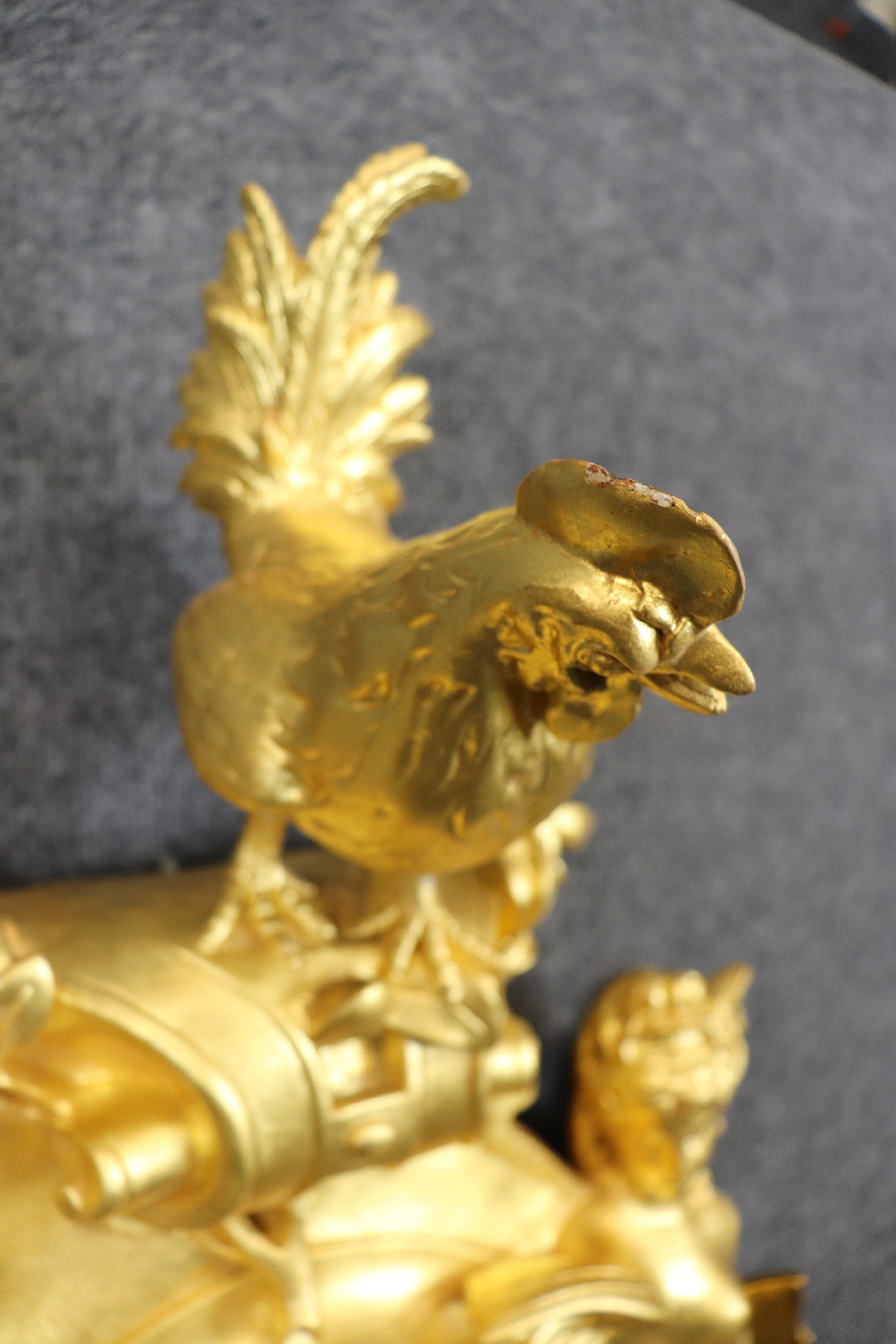 Incredible Carved Wood and Gesso Gilded Winged Angels and Rooster Cartel Clock In Good Condition For Sale In Swedesboro, NJ