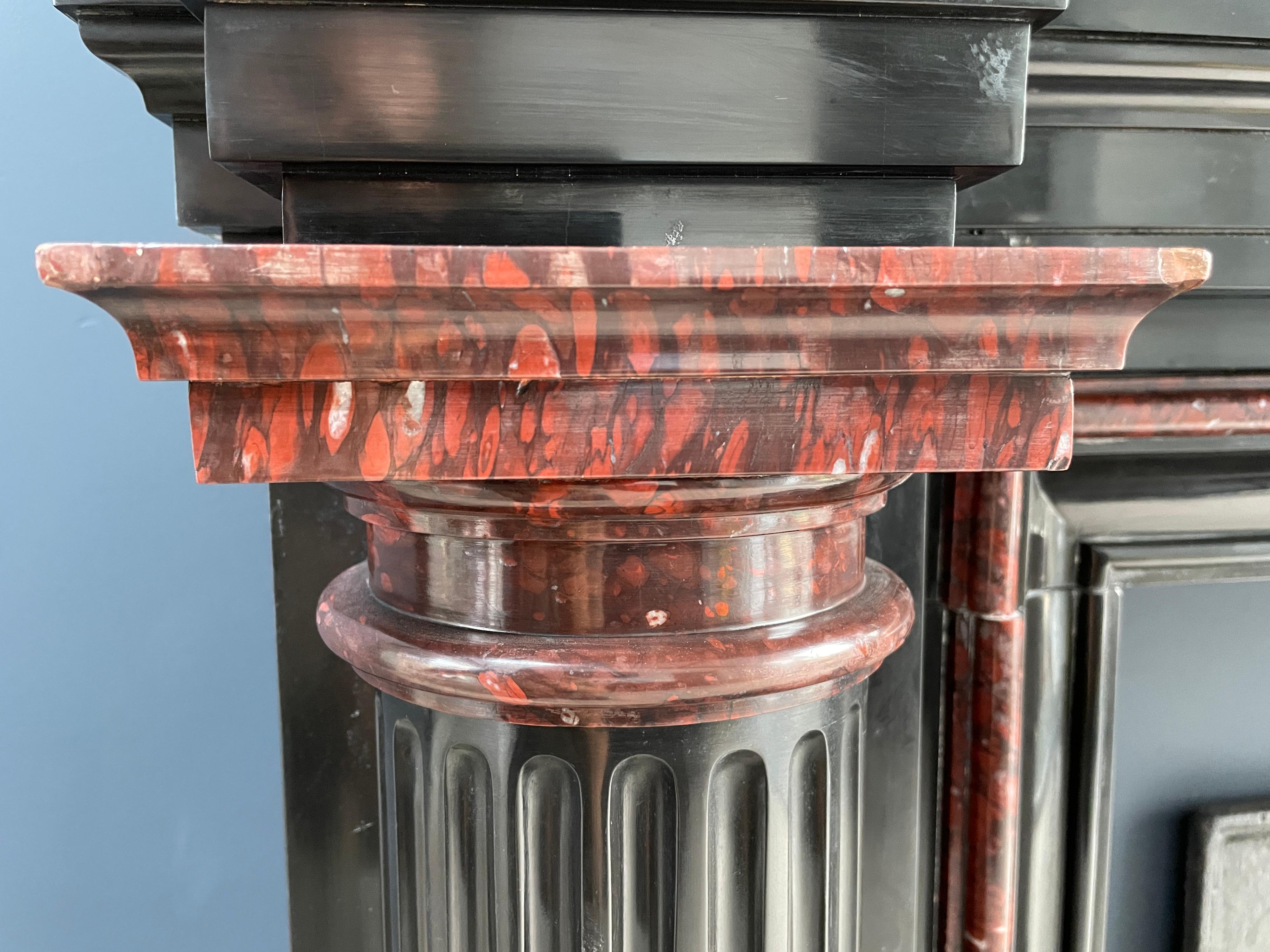 Incredible Detailed Black and Rouge Marble Antique Fireplace Surround In Good Condition In Oostvoorne, NL