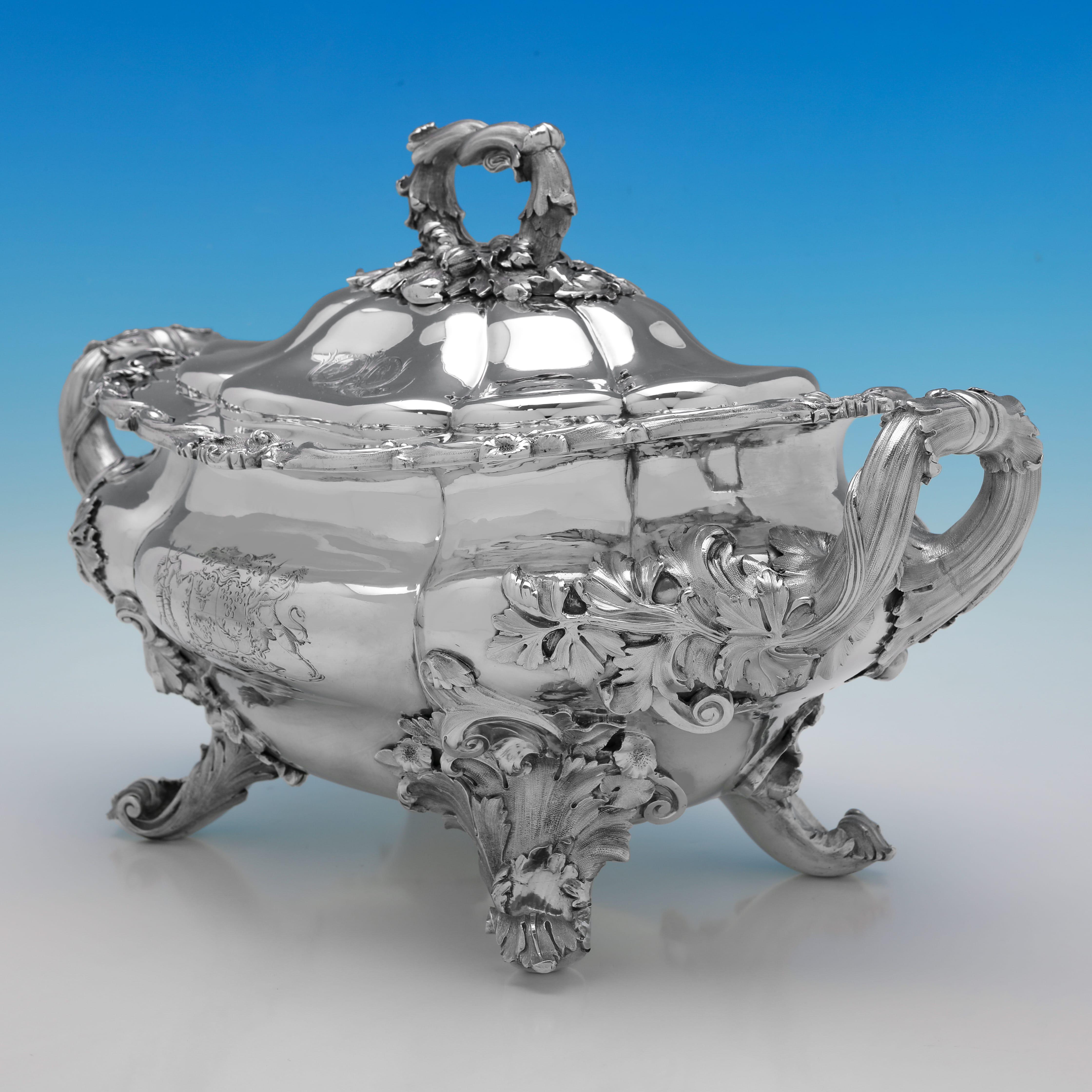 George IV Incroyable ensemble de soupières de table à manger fabriqué à Londres en 1829 par William Reid en vente