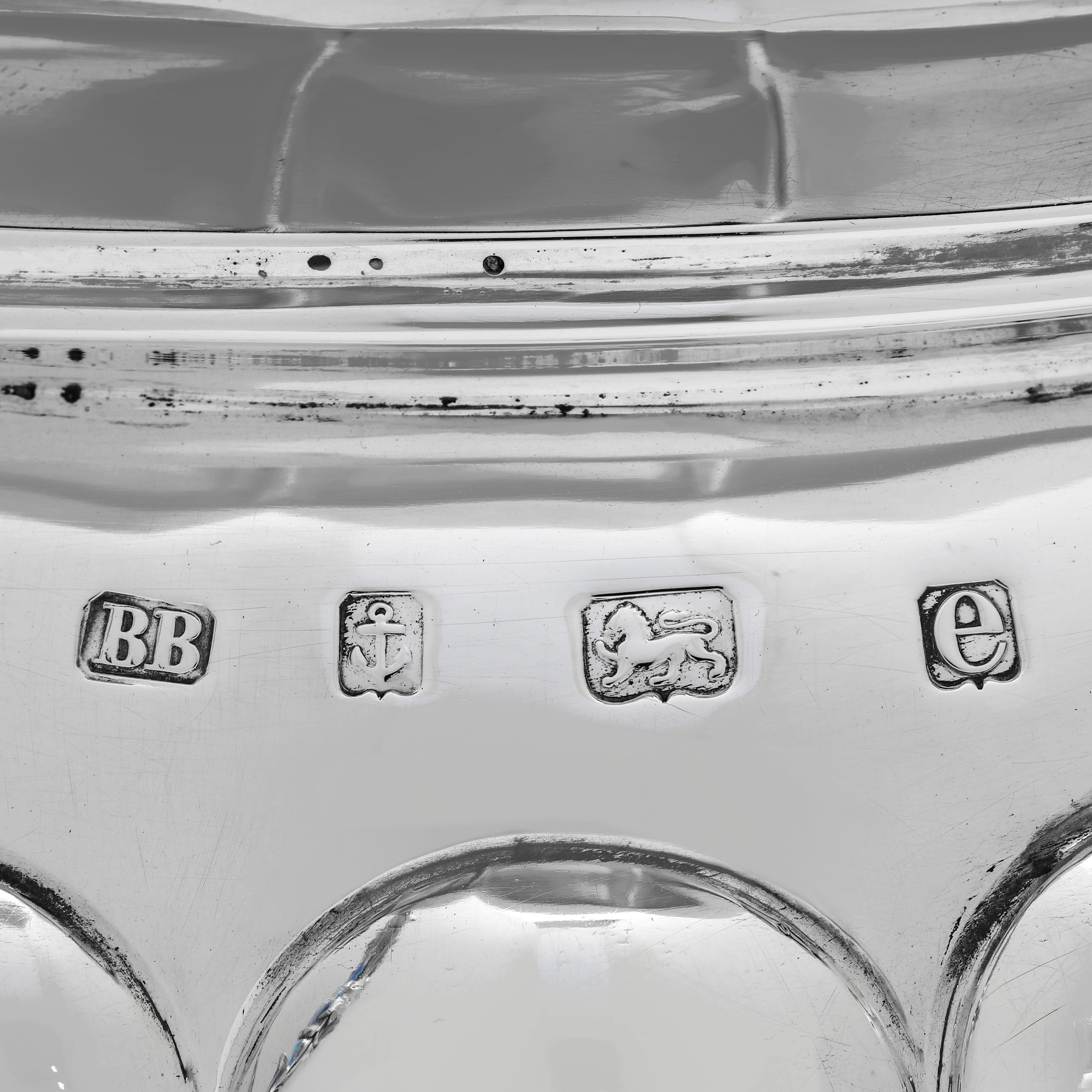 Incroyable réservoir de vin en argent sterling de l'époque édouardienne, poinçonné en 1904. en vente 5