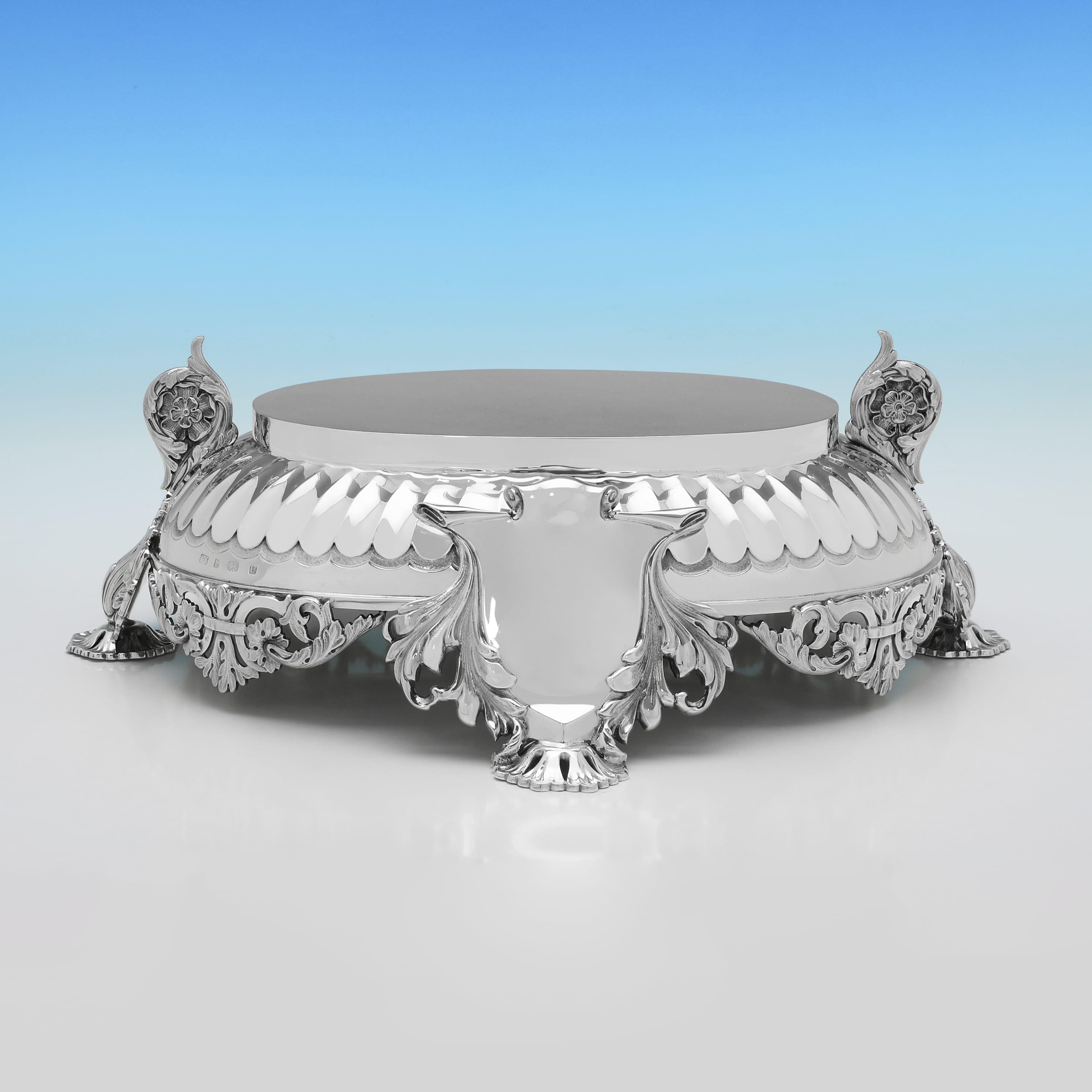 Incroyable réservoir de vin en argent sterling de l'époque édouardienne, poinçonné en 1904. en vente 1