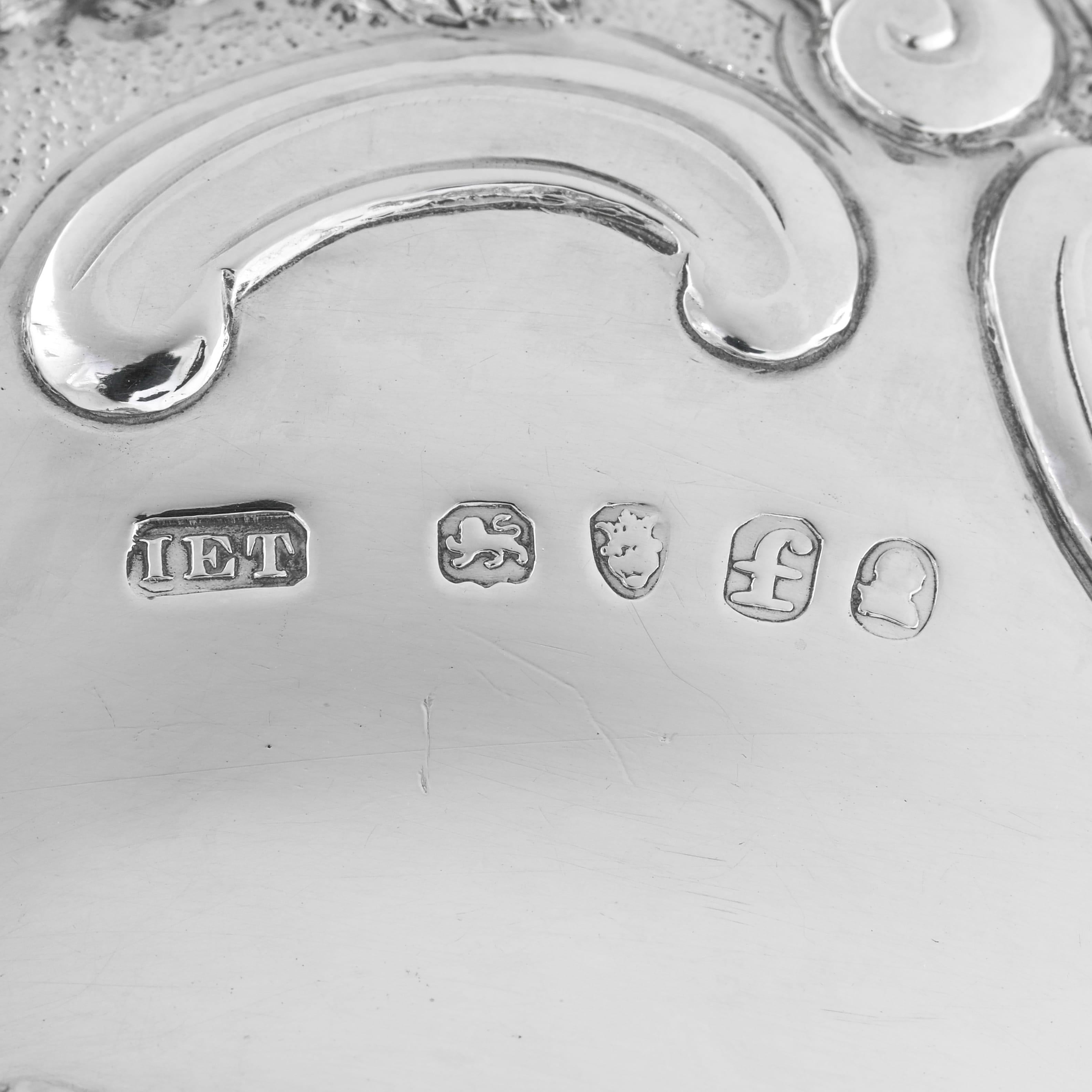 Unglaubliches Teeservice aus Sterlingsilber aus der George-IV-Periode - 9.7kg - hergestellt 1821-1826 im Angebot 9