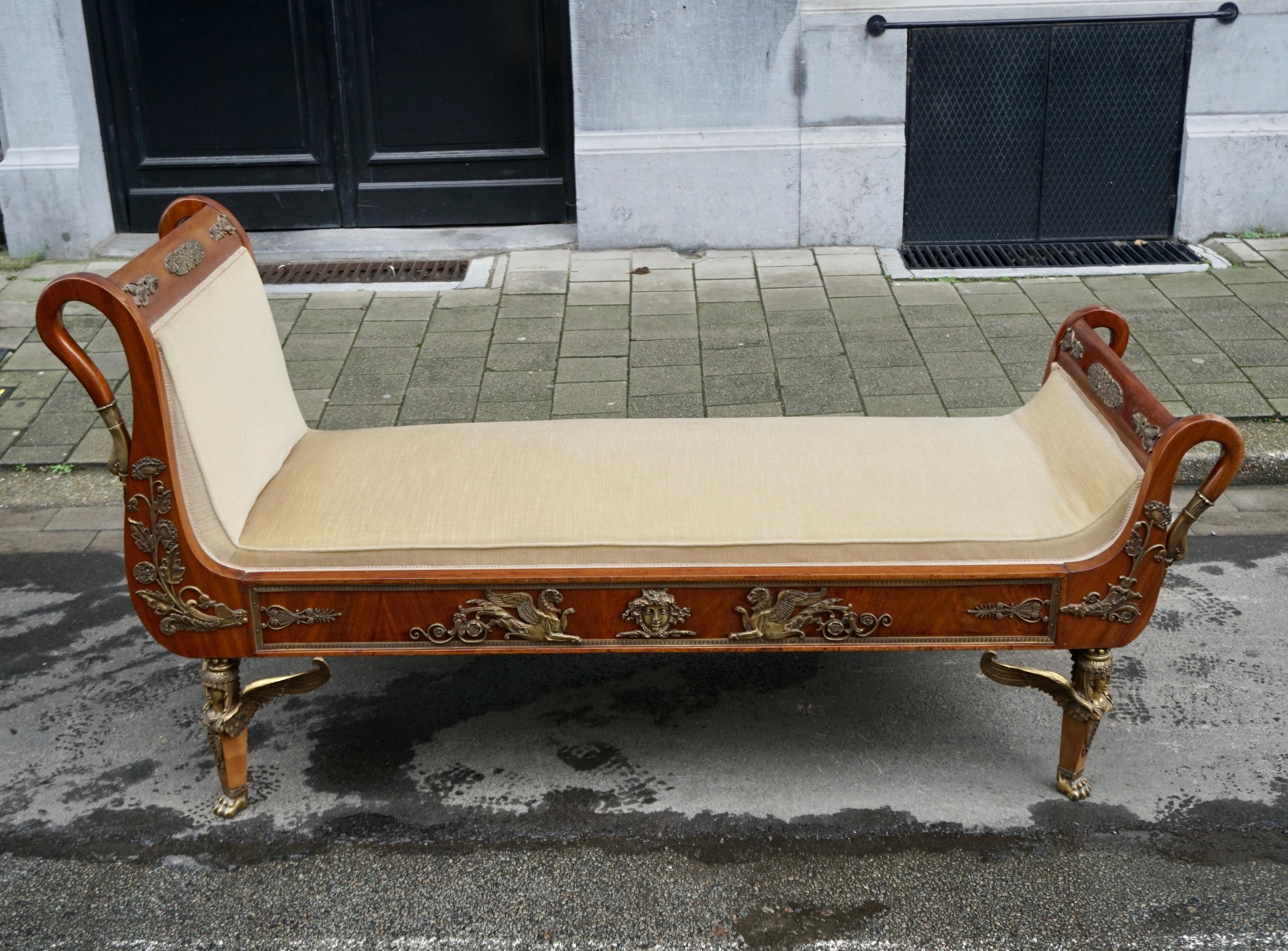 Incredible Gilt Bronze-Mounted Swan Neck Daybed in French Empire Style For Sale 4