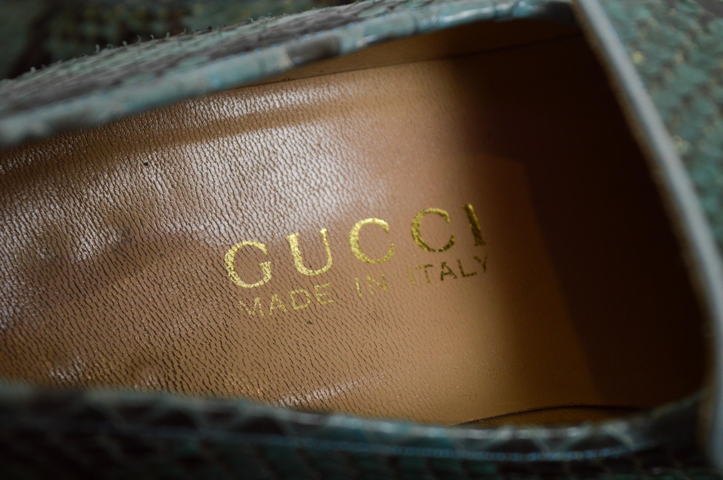 Incredible GUCCI by Tom Ford 2000's Ice Blue Leather Horse bit Loafers - Shoes For Sale 10