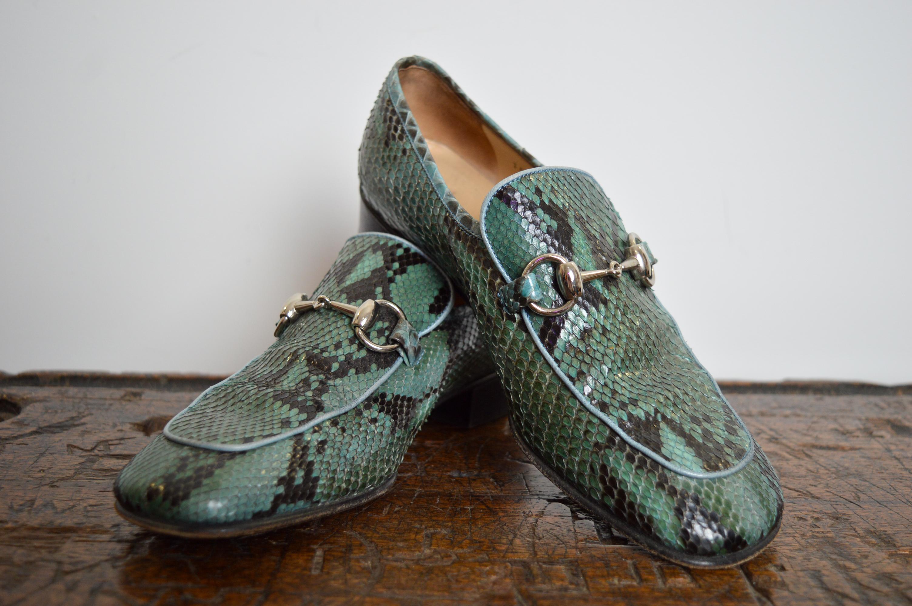 Incredible GUCCI by Tom Ford 2000's Ice Blue Leather Horse bit Loafers - Shoes For Sale 1