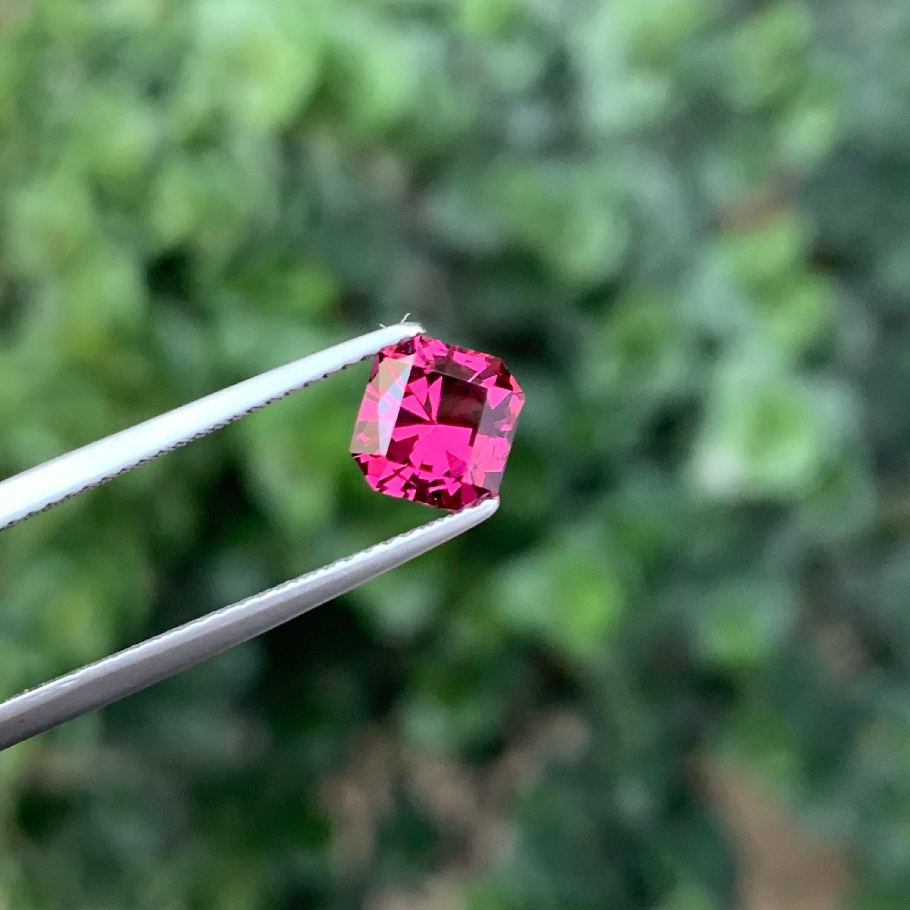 Incredible Hot Pink Garnet Gemstone of 1.40 carats from Malawi has a wonderful cut in a Octagon shape, incredible Red color, Great brilliance. This gem is Eye Clean Clarity.

Product Information:
GEMSTONE NAME: Incredible Hot Pink Garnet