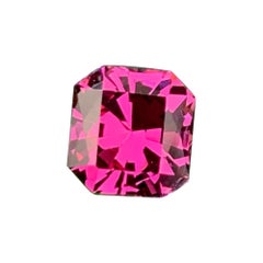 Incredible Hot Pink Garnet Gemstone 1.40 Carats Garnet Gemstone From Malawi