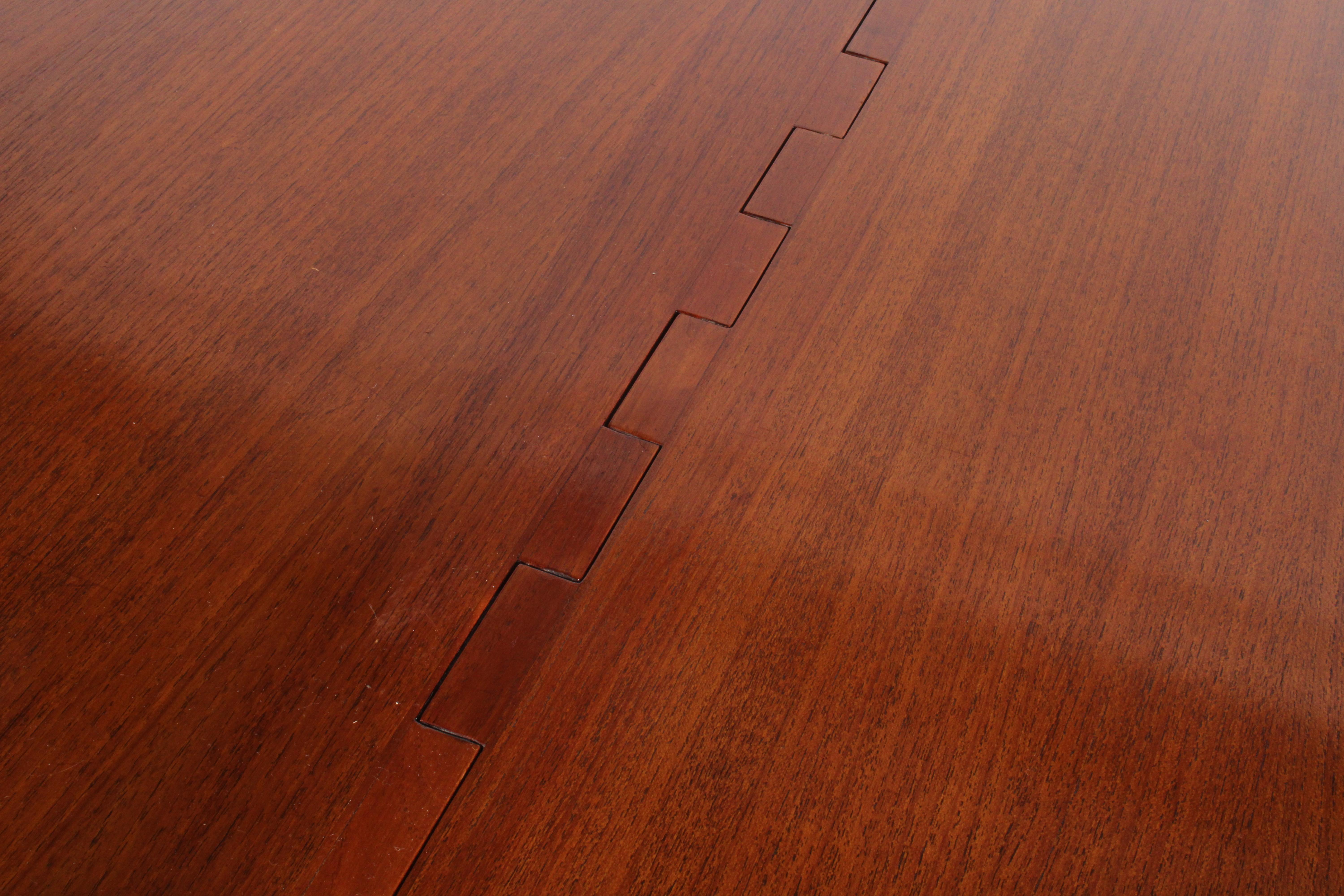Incredible Niels Koefoed Danish Design Mid Century Drop Leaf Dining Table For Sale 5