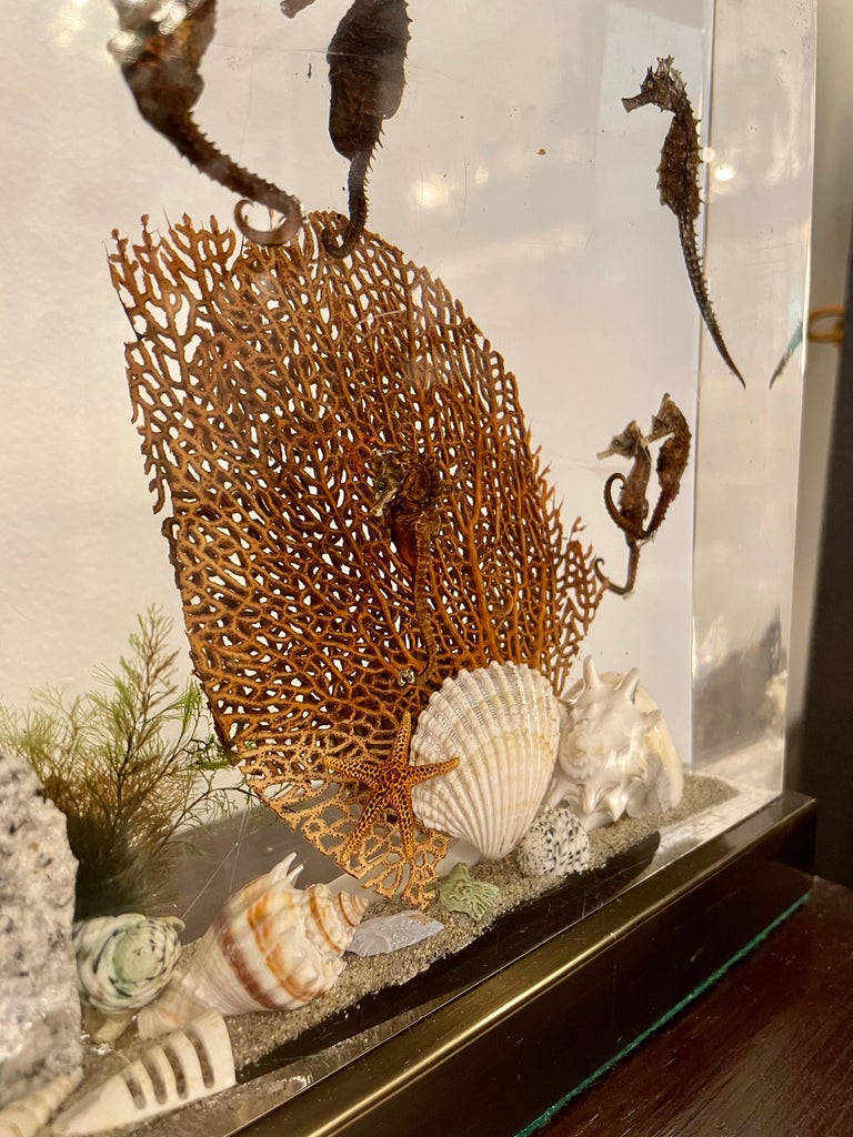 Incredible Large Vintage Resin Aquarium Table Lamp For Sale at 1stDibs