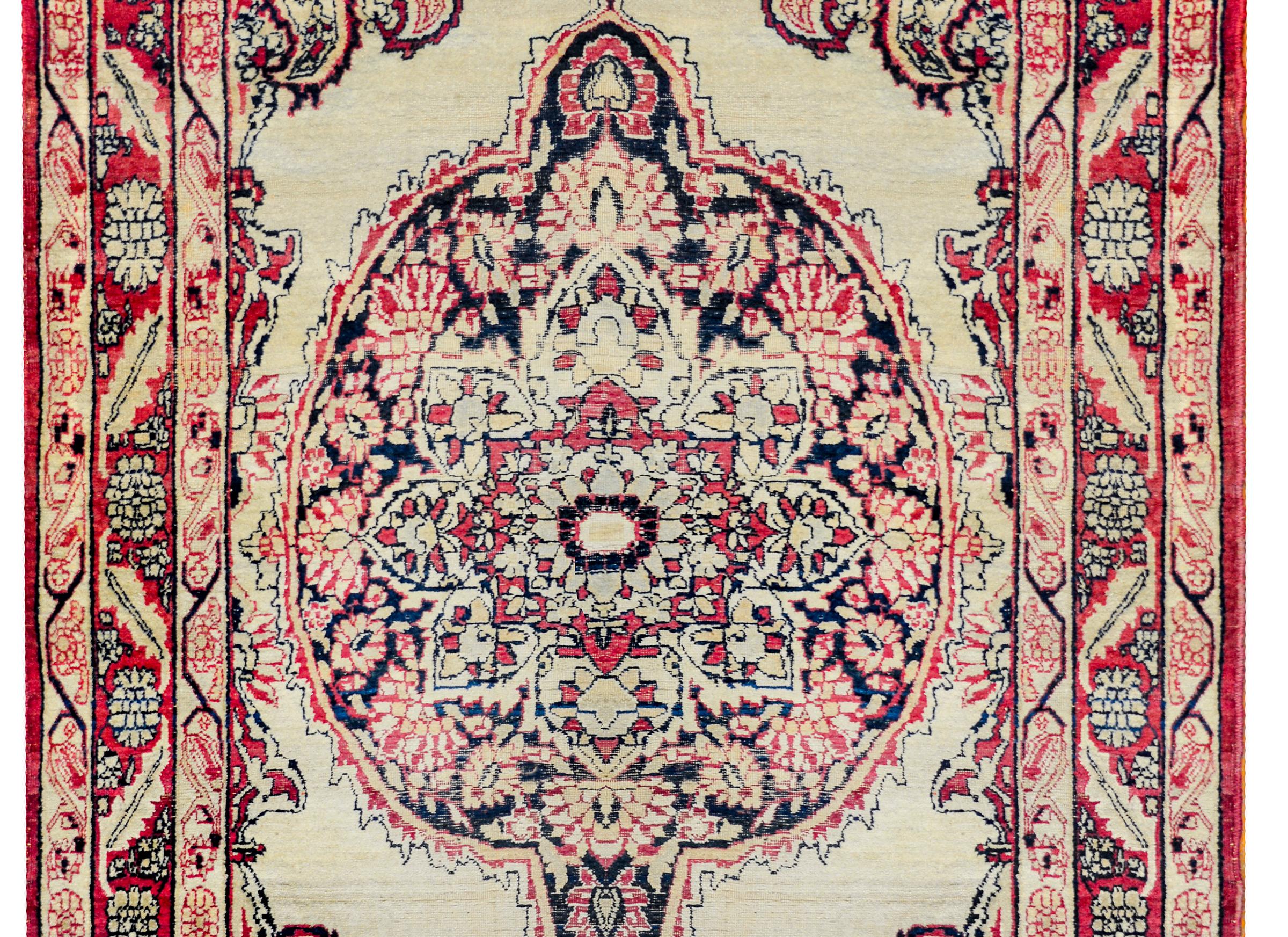 Unglaublicher Kirmanshah-Teppich aus dem späten 19. Jahrhundert (Persisch)