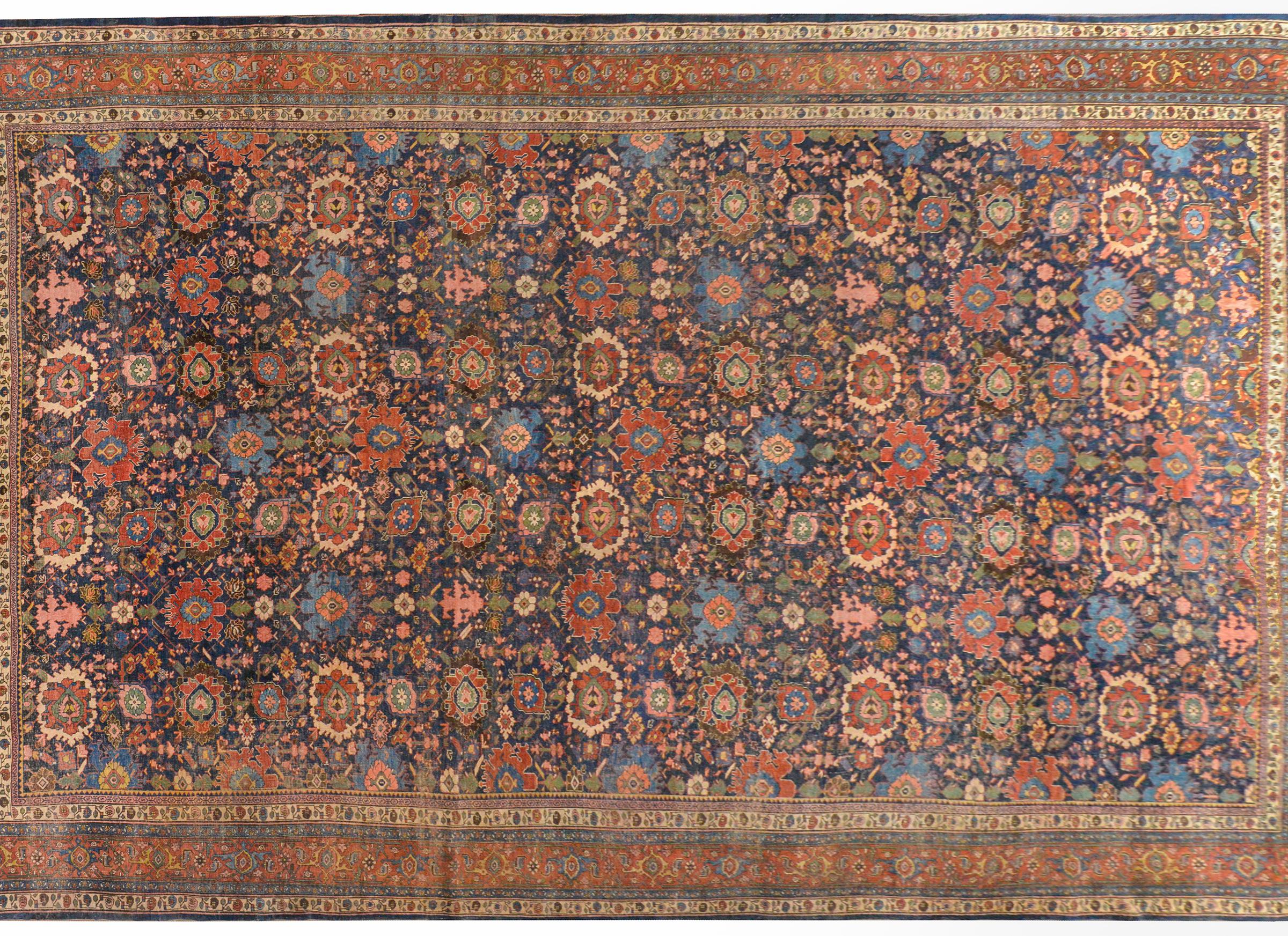 Tribal Incroyable tapis palatial Bidjar de la fin du 19e siècle en vente