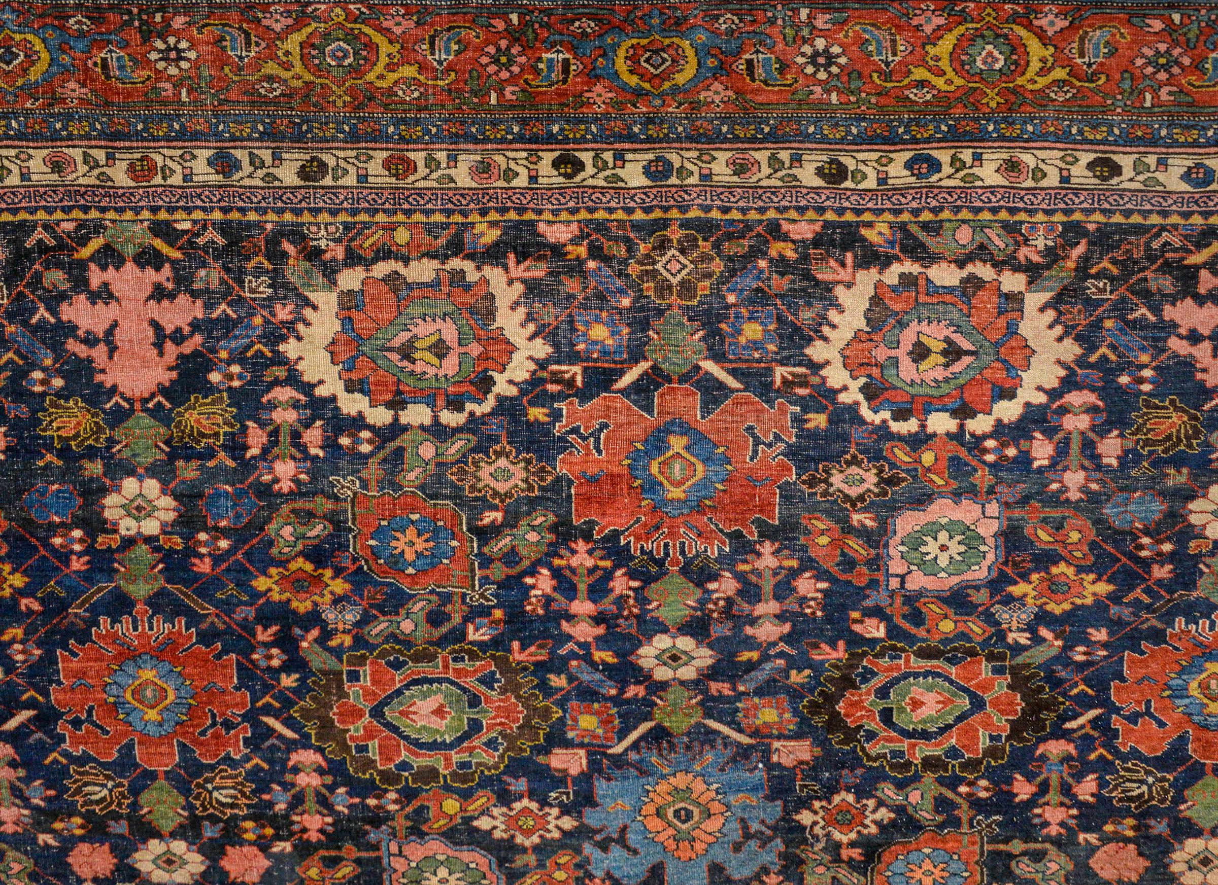 Teinture végétale Incroyable tapis palatial Bidjar de la fin du 19e siècle en vente