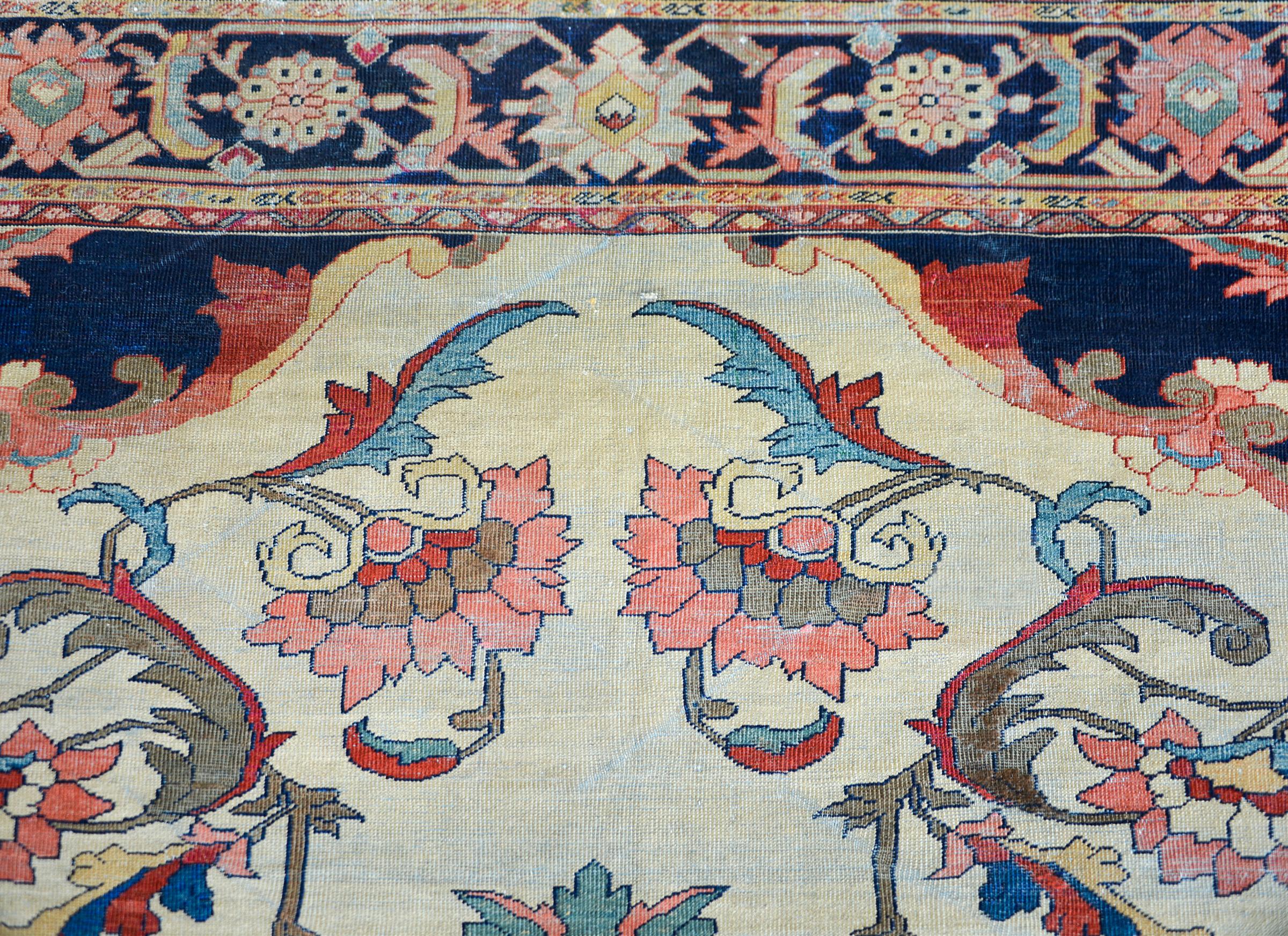 Unglaublicher persischer Sultanabad-Teppich aus dem späten 19. Jahrhundert (Spätes 19. Jahrhundert) im Angebot