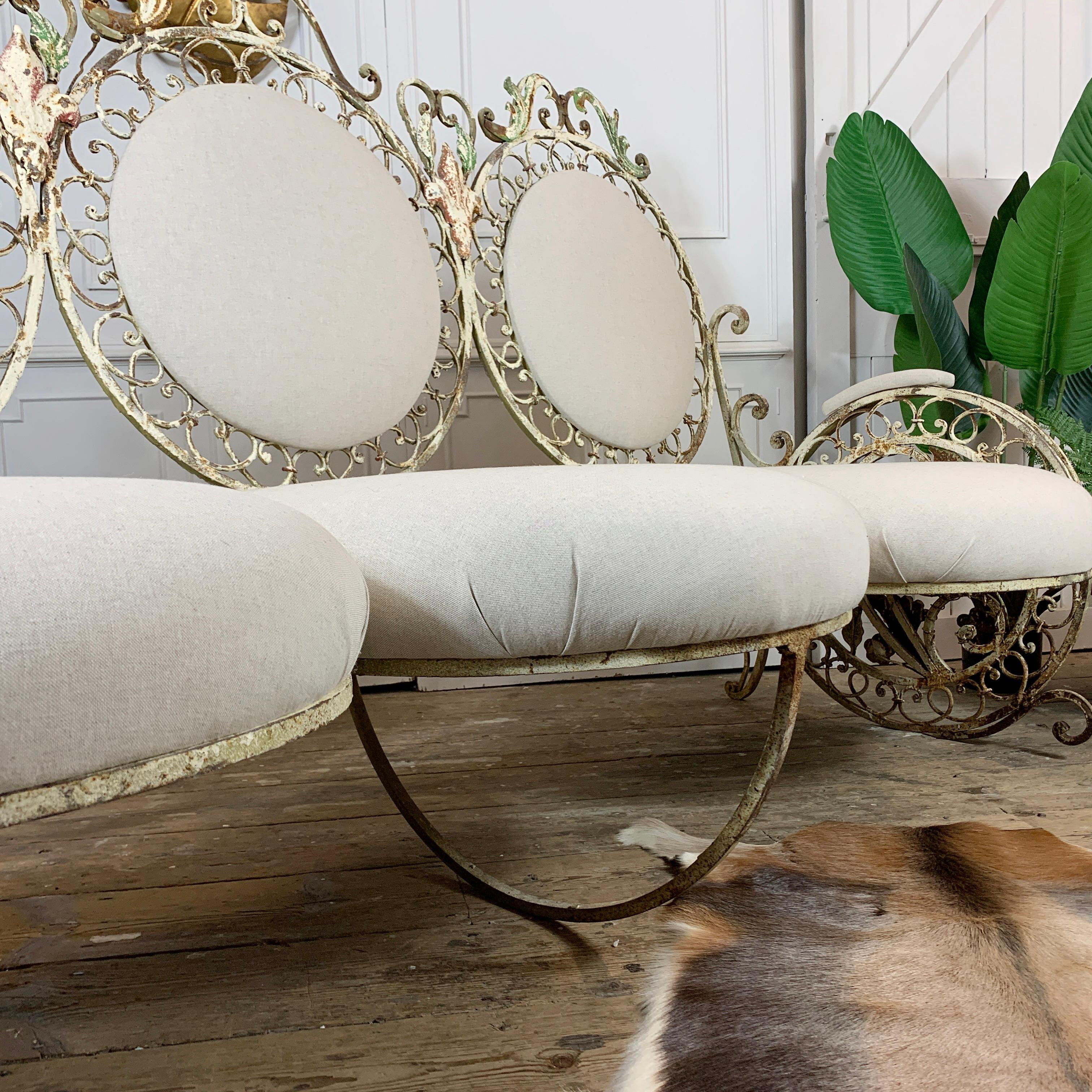 Hand-Painted Late 19th Century White Wrought Iron French Settee For Sale