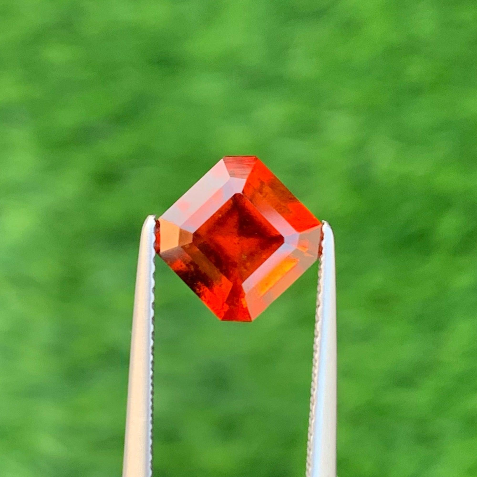Taglio Asscher Incredibile gemma di granato di assonite arancione da 2,90 carati, pietra preziosa e scintillante in vendita