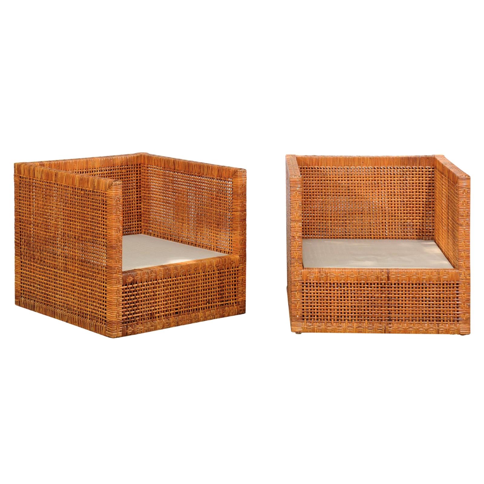 Incroyable paire de chaises Parsons en canne caramel de Danny Ho Fong:: vers 1965 en vente