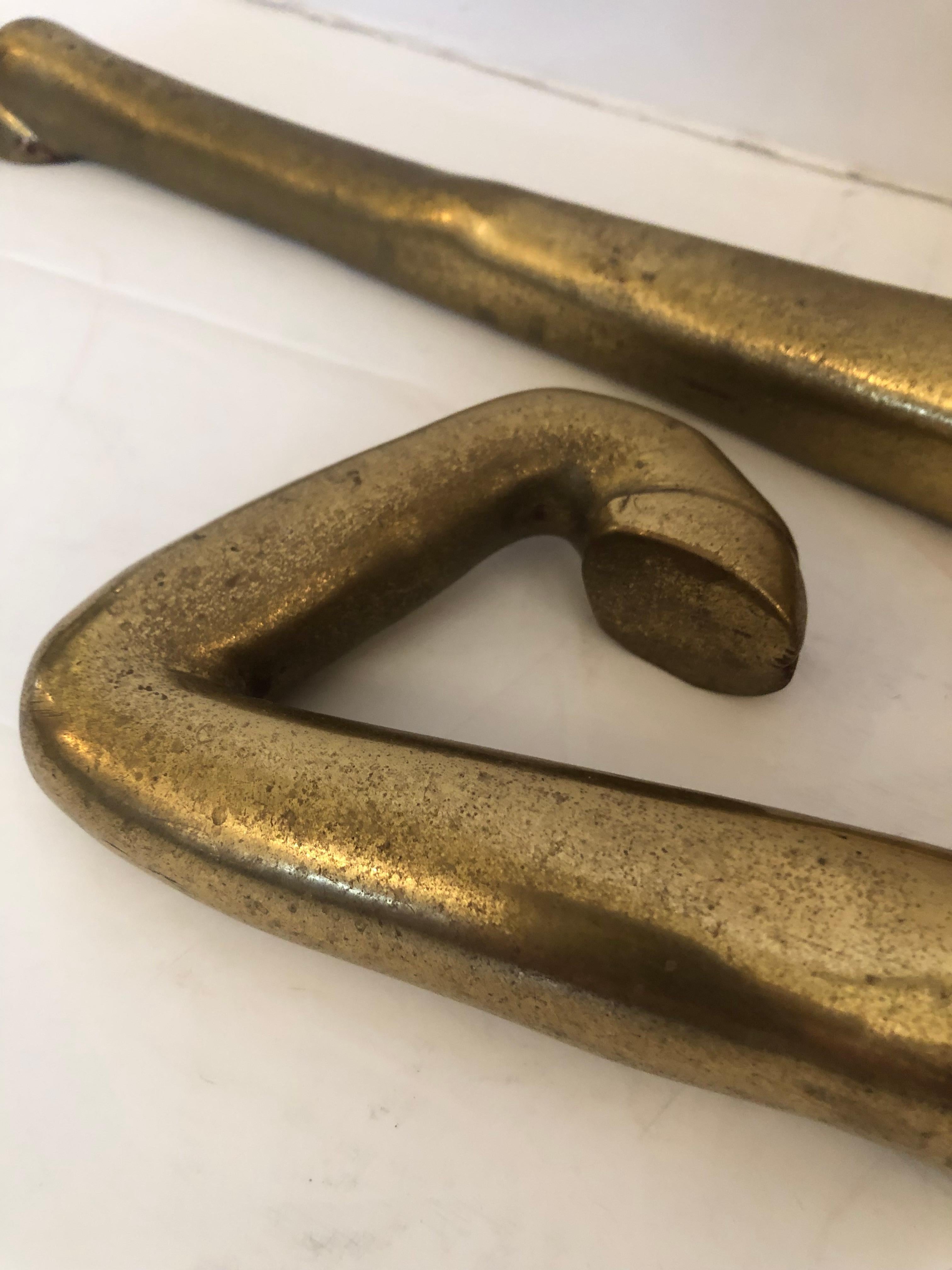 Incredibile coppia di cervi reclinabili in ottone massiccio con corna imponenti in vendita 6