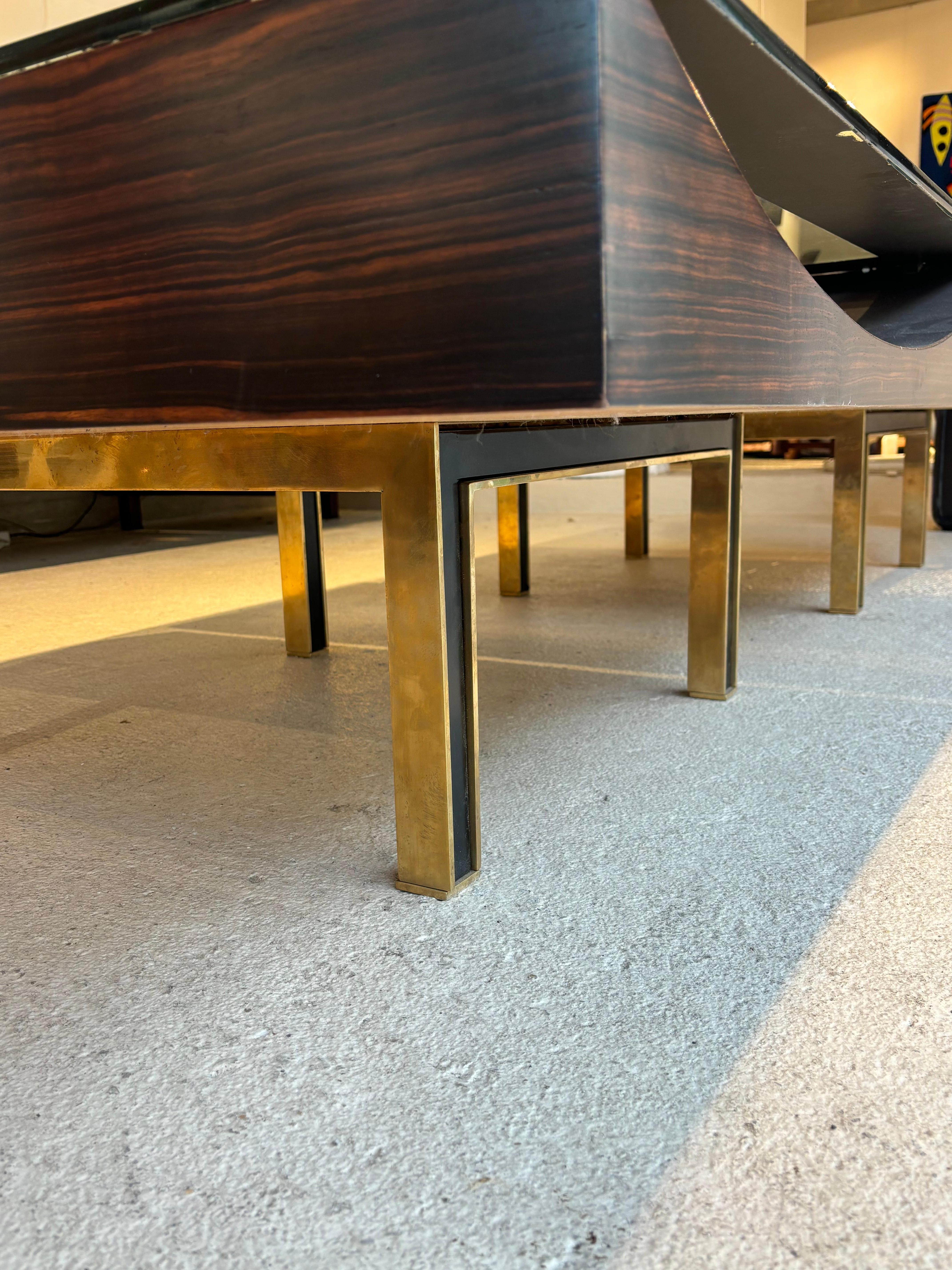 Incredible Pair of unic coffee table For Sale 6