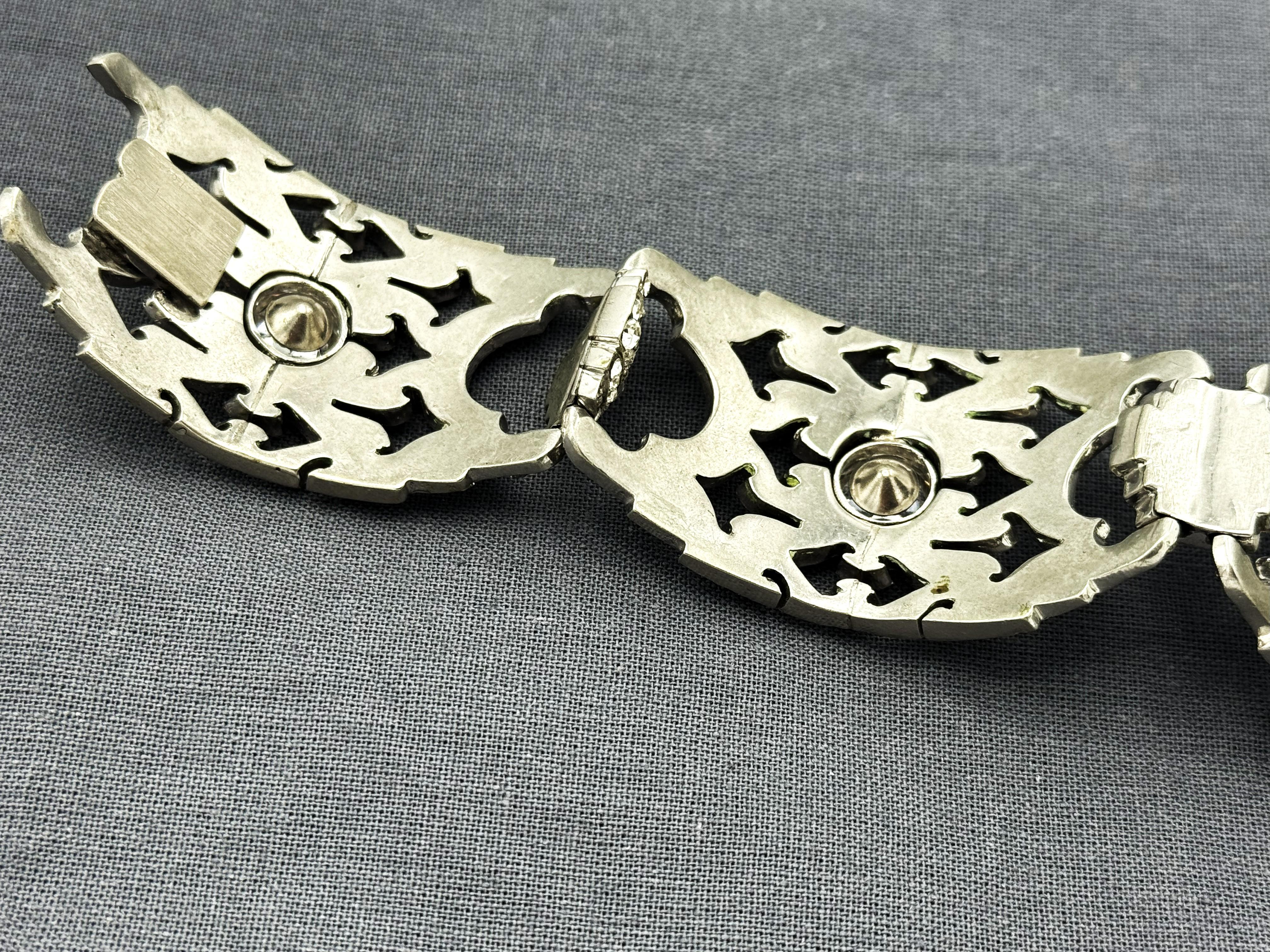 BRACELET INCROYABLE PAST, France, années 1930/40, métal rhodié en vente 2