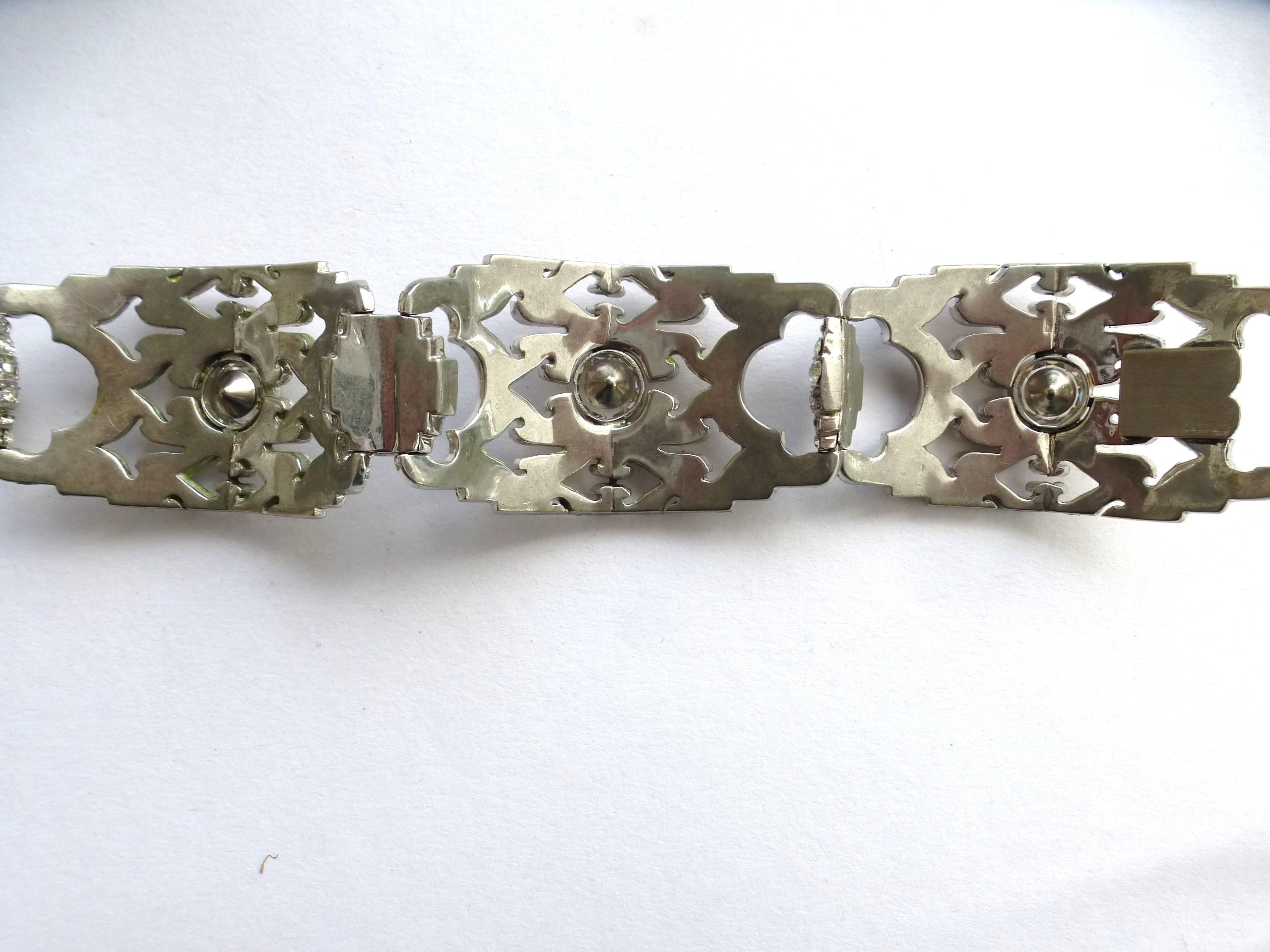BRACELET INCROYABLE PAST, France, années 1930/40, métal rhodié en vente 4