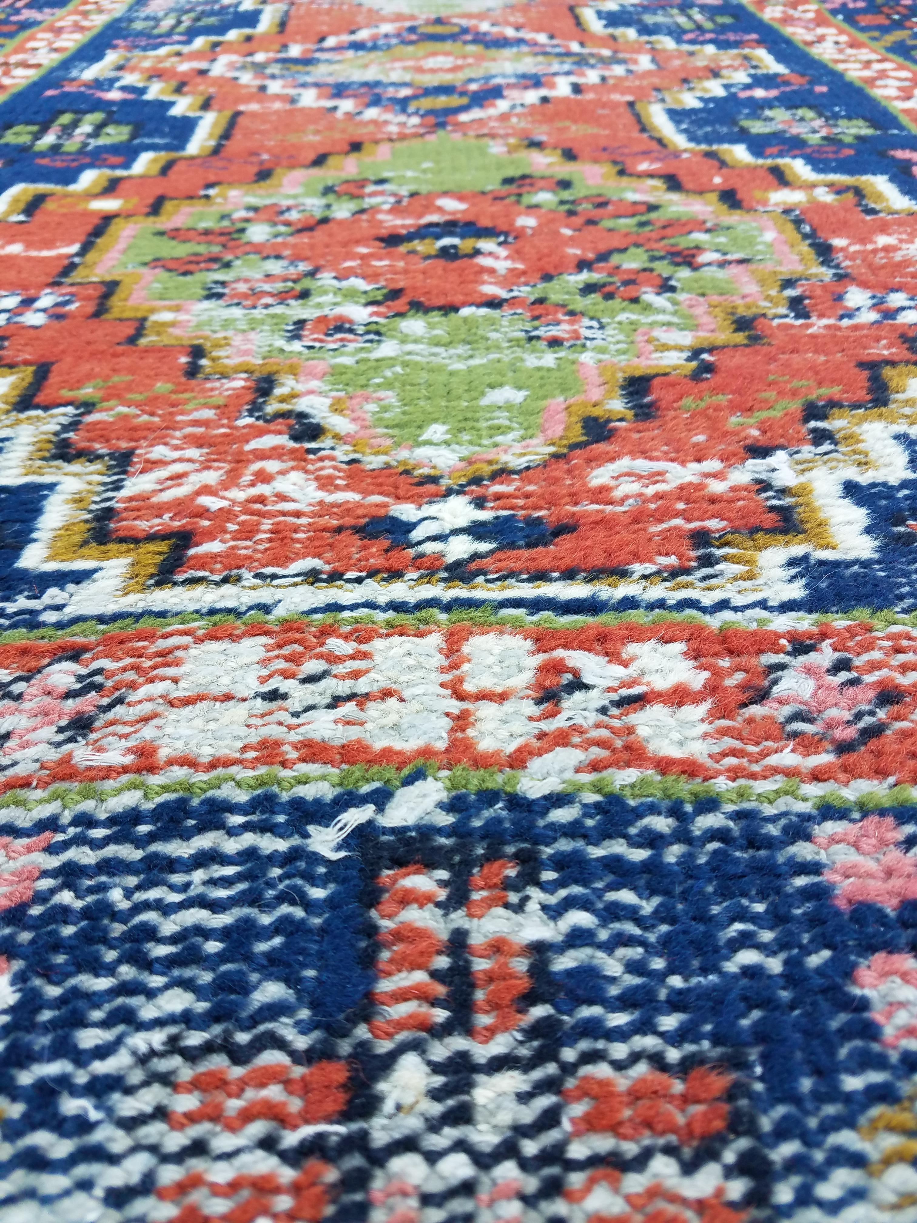 Incredible Piece of Art. Rare Turkish Area Rug - Sar 8 In New Condition For Sale In Orlando, FL
