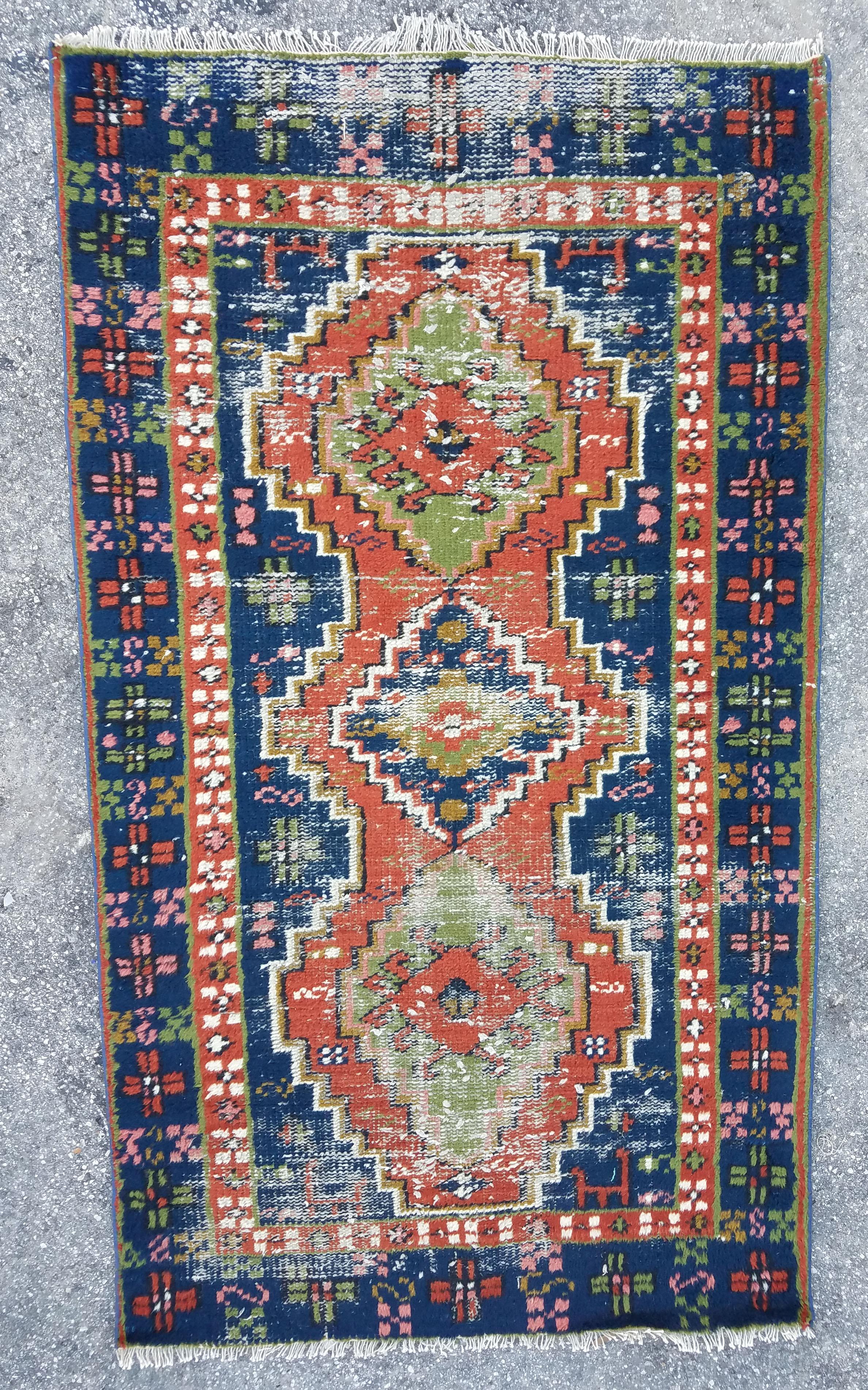 Contemporary Incredible Piece of Art. Rare Turkish Area Rug - Sar 8 For Sale