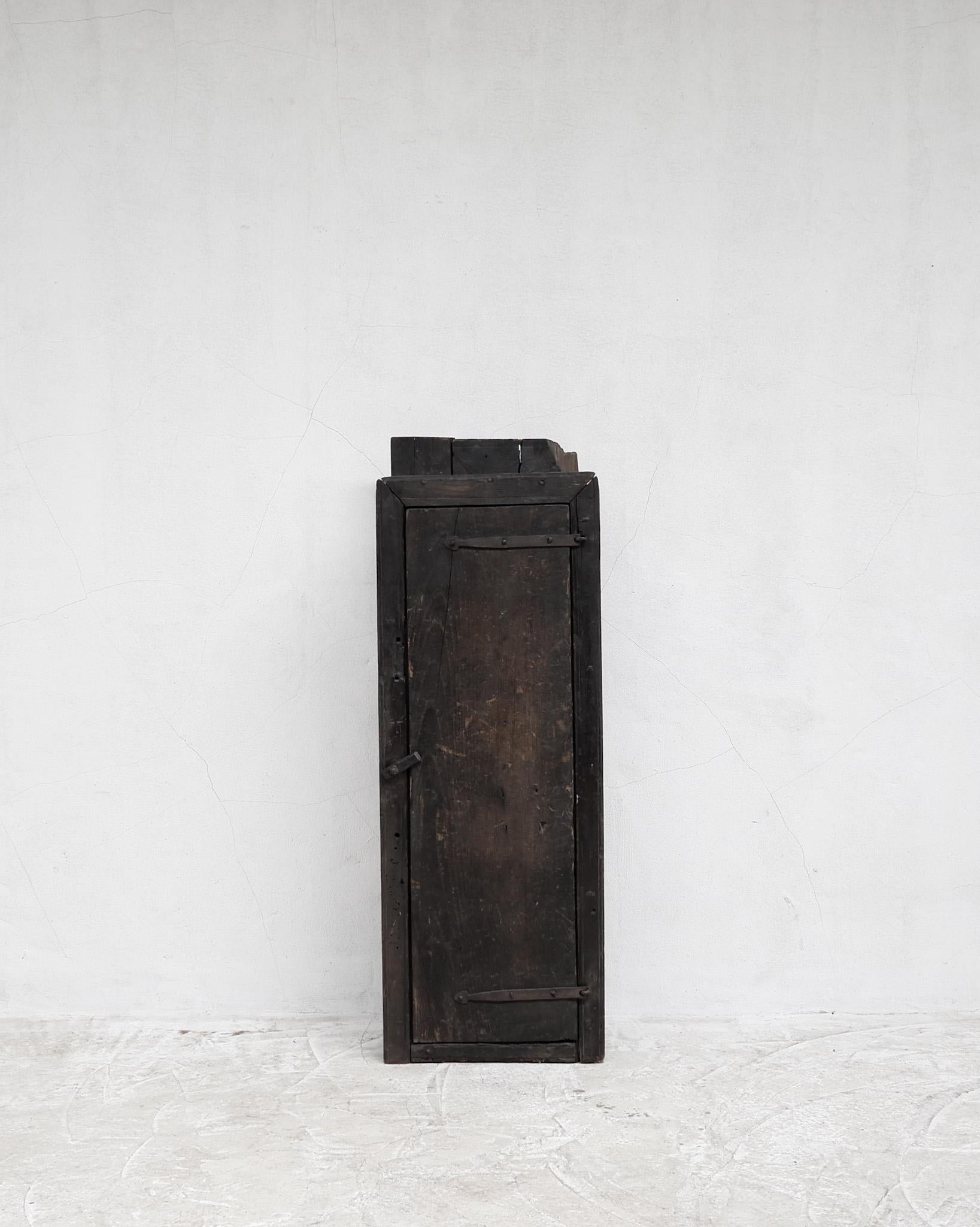 An exceptional Pyrenean 18th C. Mountain cupboard. 

Constructed from thick slabs of hewn chestnut. 

Heavily Heavily Patinated due to hundreds of years of use. 

Totally pure Spanish vernacular furniture. 

-

We offer free shipping to the