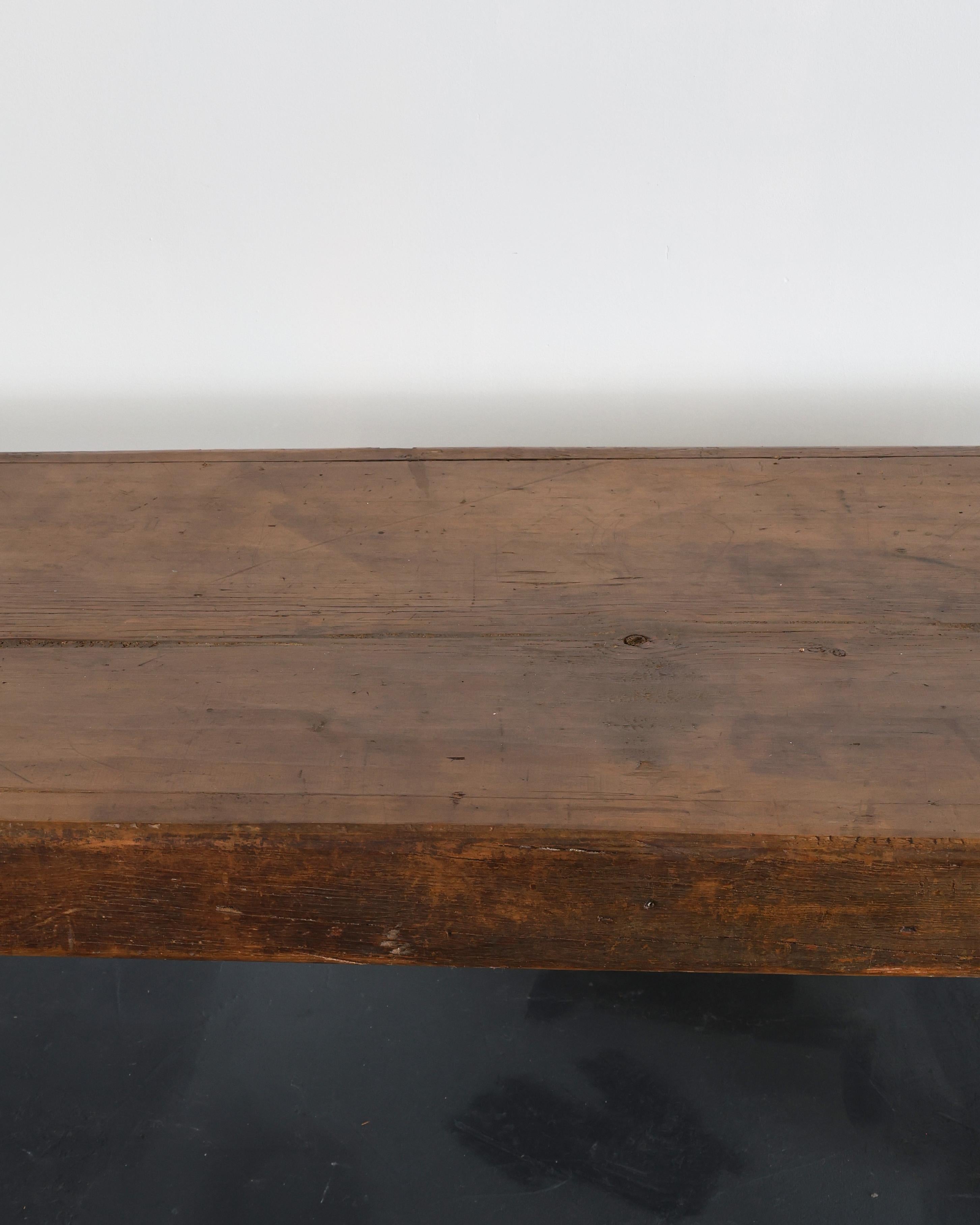 Increíble mesa larga escandinava primitiva de principios del siglo XVIII en venta 7