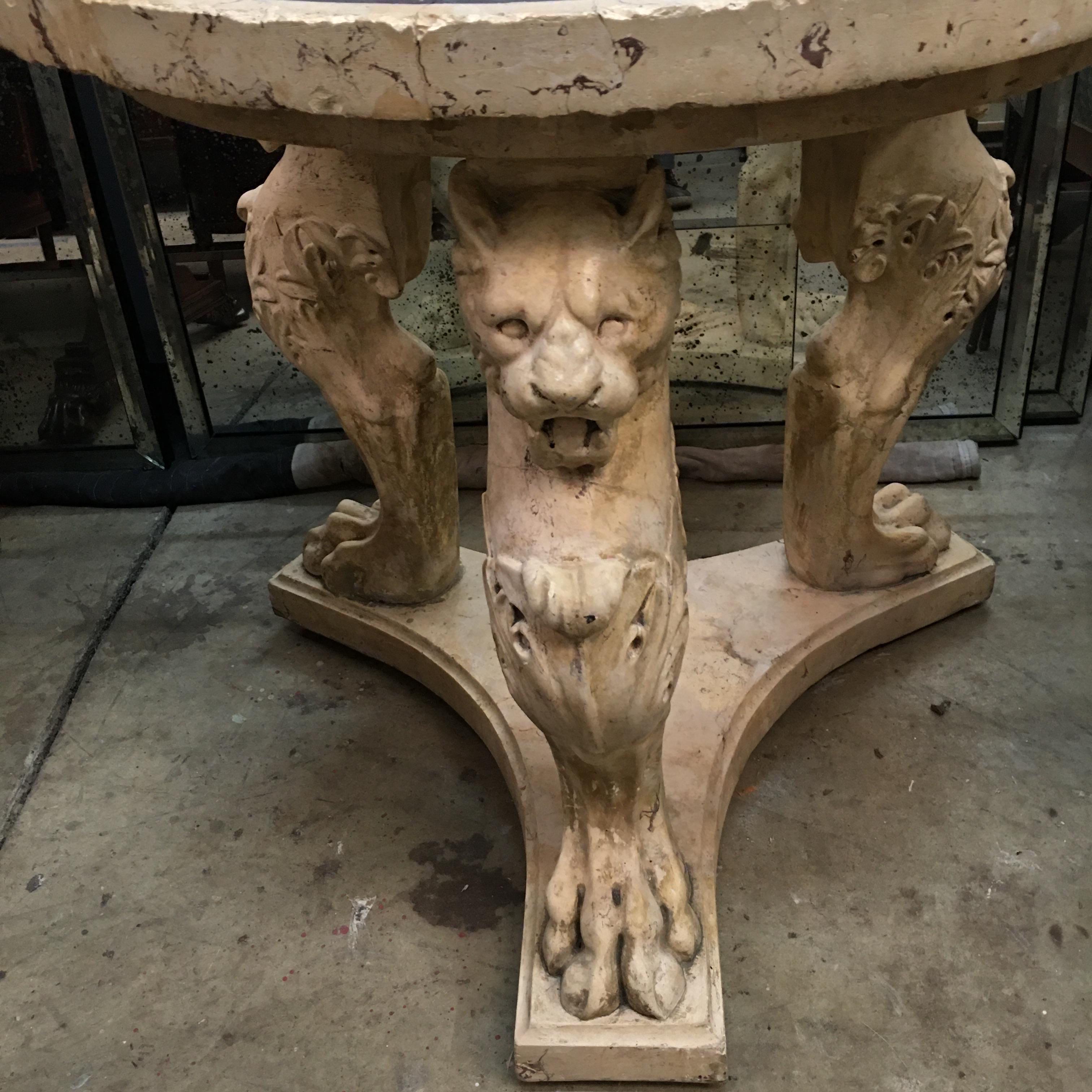 XIXe siècle Incroyable et rare table centrale Scagliola Grand Tour italienne du 19ème siècle en vente