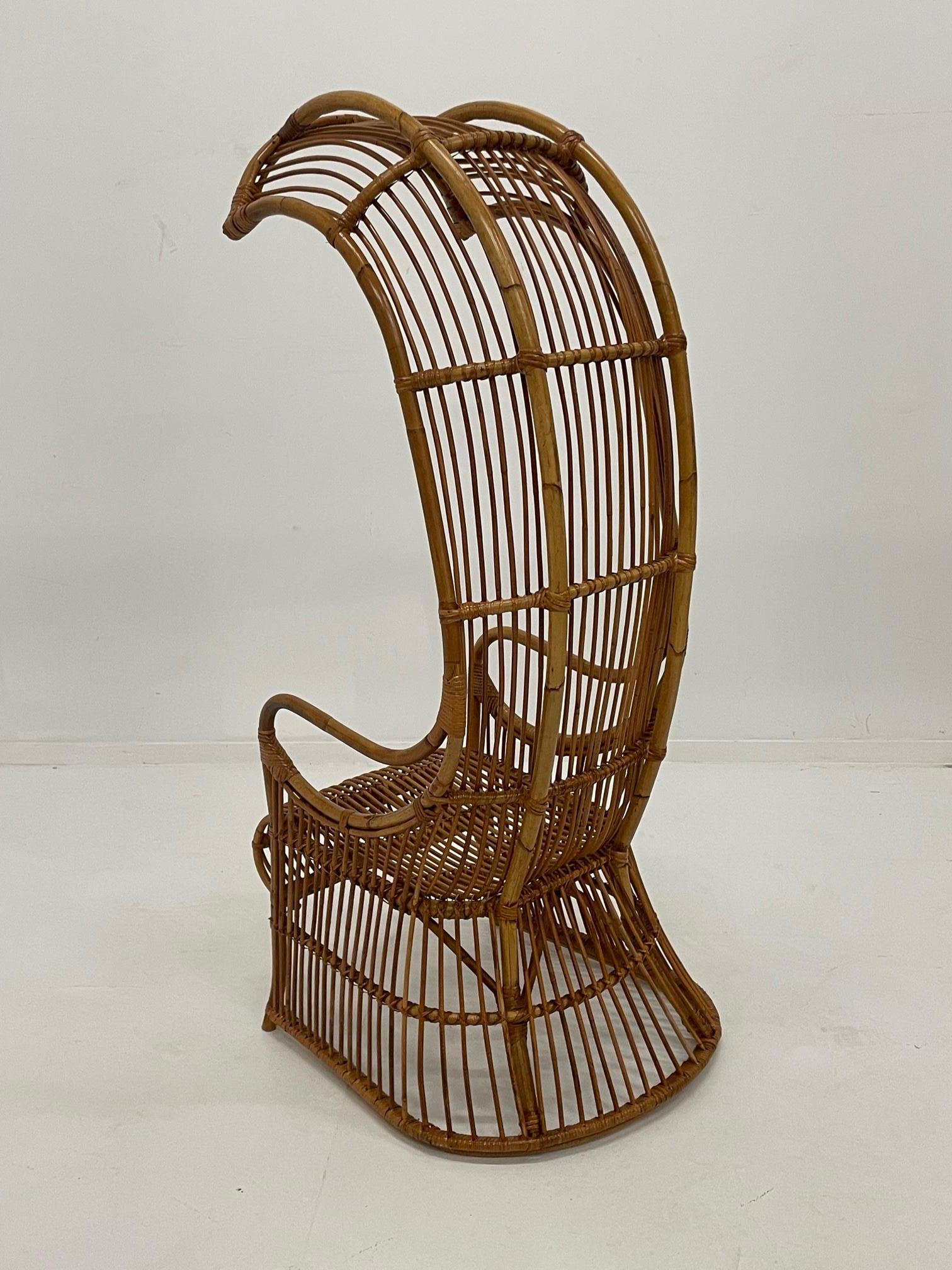 Incredible Rare Vintage Rattan Porters Chair with Sculptural Silhouette For Sale 2