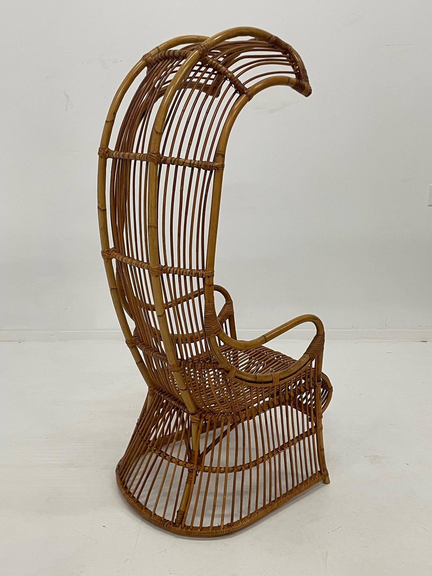 Incredible Rare Vintage Rattan Porters Chair with Sculptural Silhouette For Sale 4