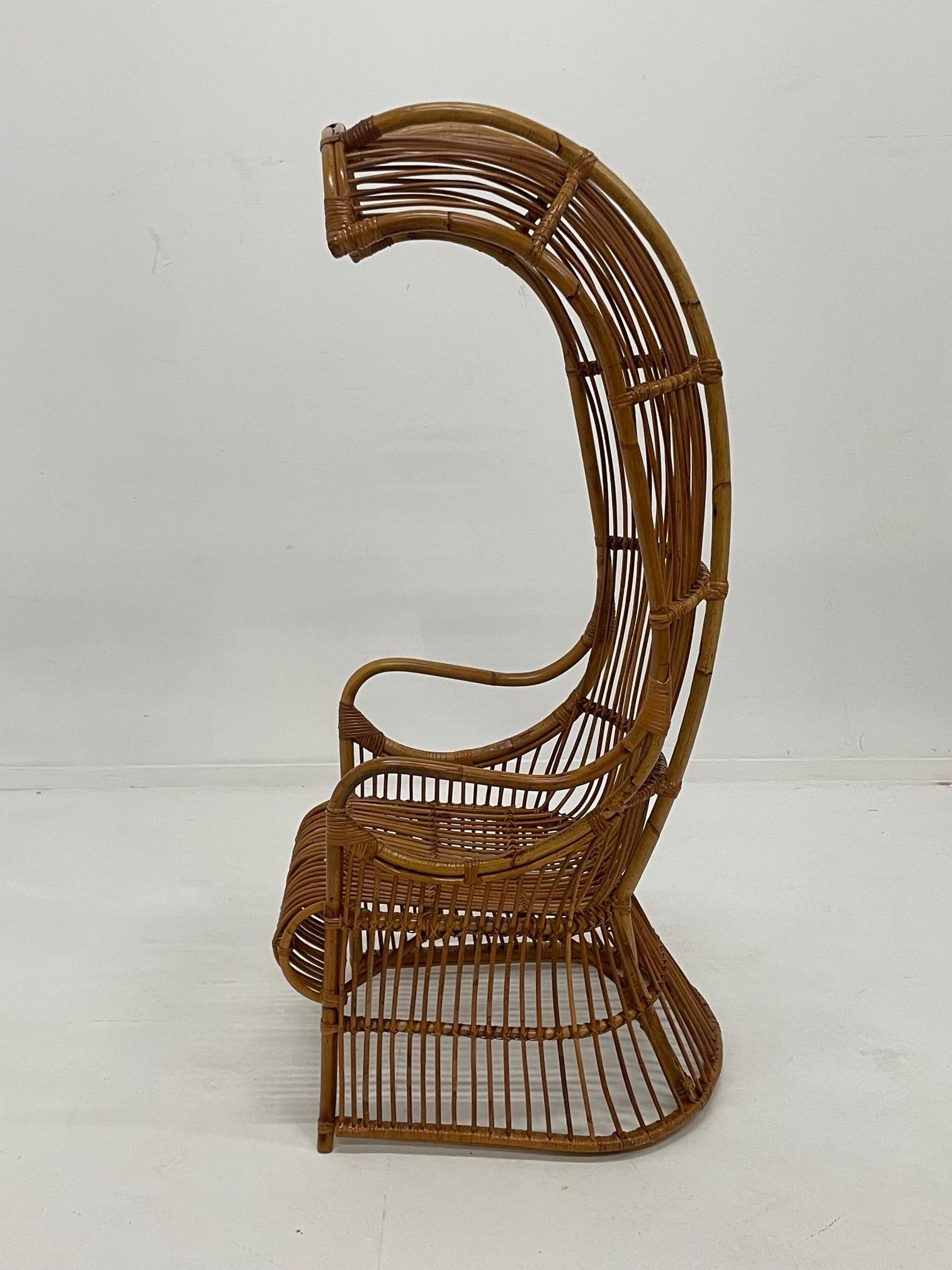 Mid-Century Modern Incredible Rare Vintage Rattan Porters Chair with Sculptural Silhouette For Sale