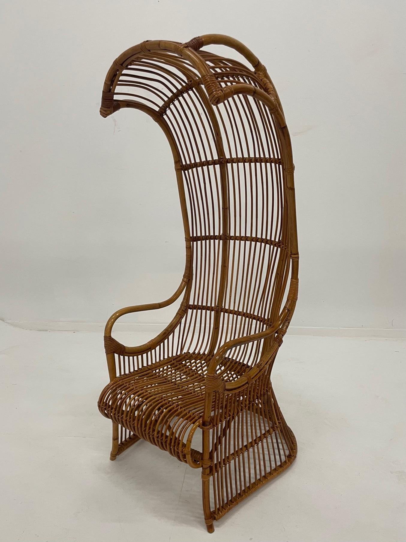 Incredible Rare Vintage Rattan Porters Chair with Sculptural Silhouette For Sale 1
