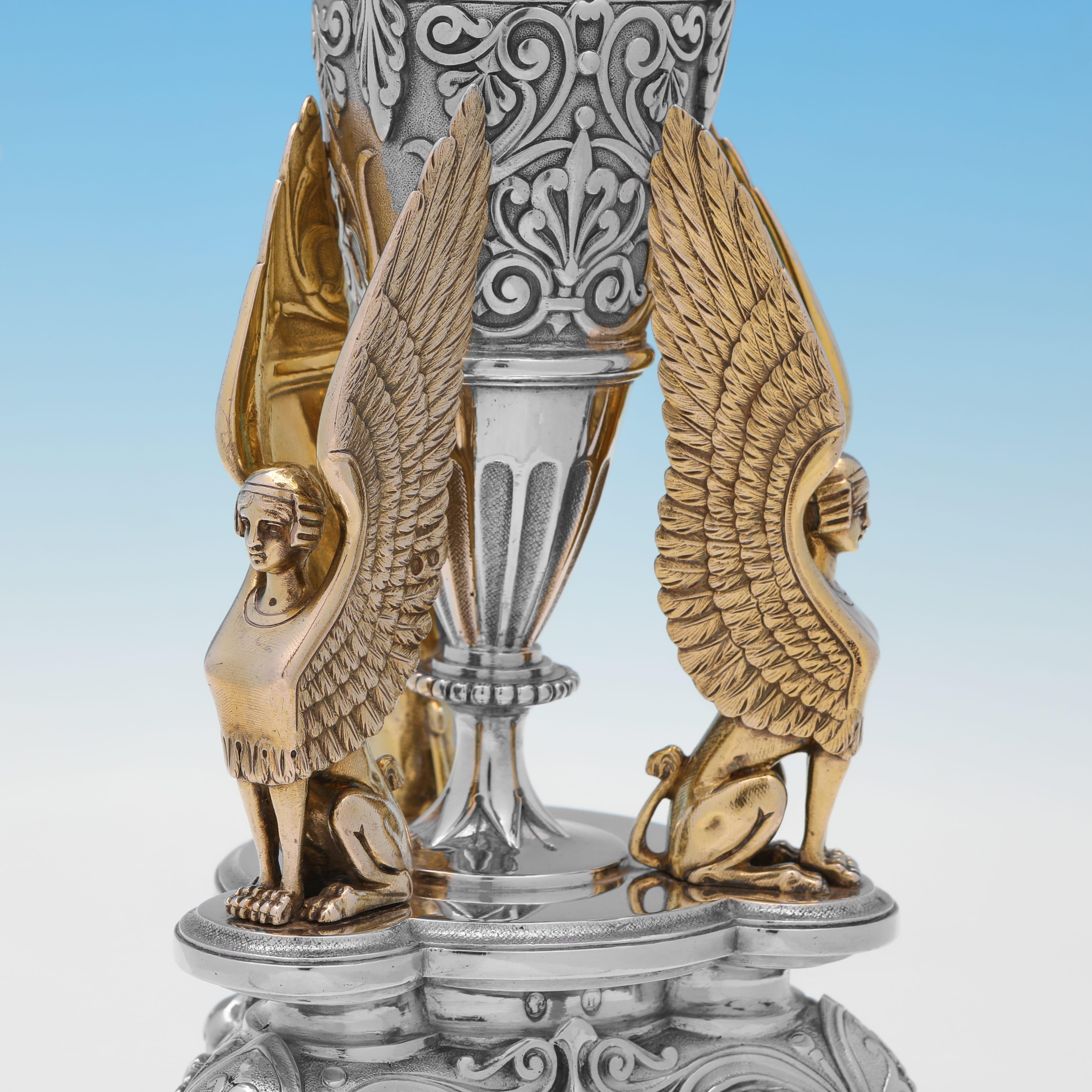 Incroyable ensemble de supports à dessert néo-égyptiens - centre de table 1873-1885 en vente 4