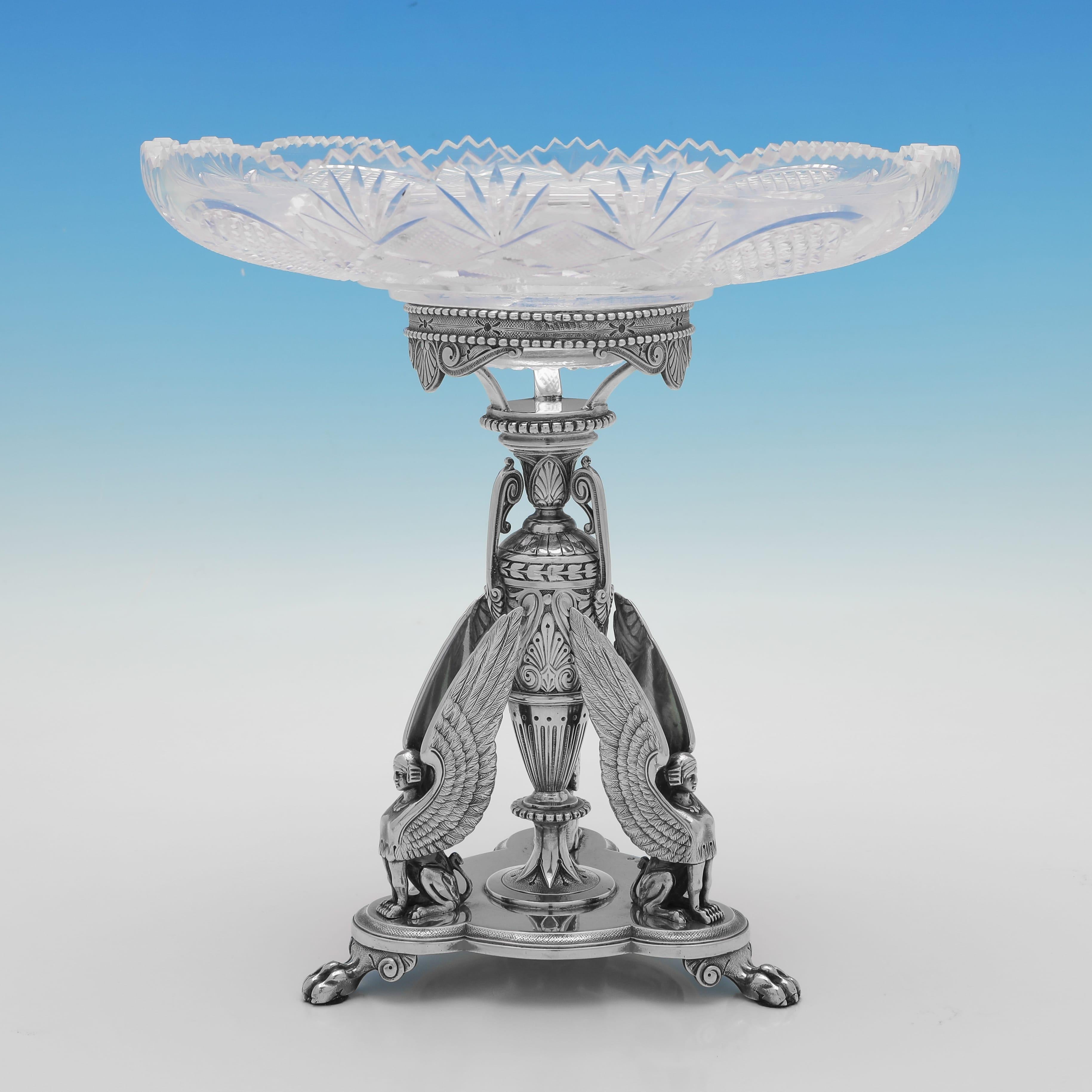 Incroyable ensemble de supports à dessert néo-égyptiens - centre de table 1873-1885 en vente 5