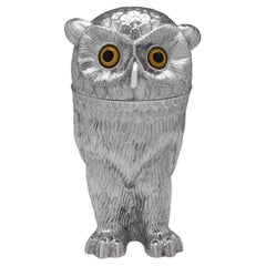 Incroyable et unique récipient à vin en argent sterling avec hibou, poinçonné Londres 1982