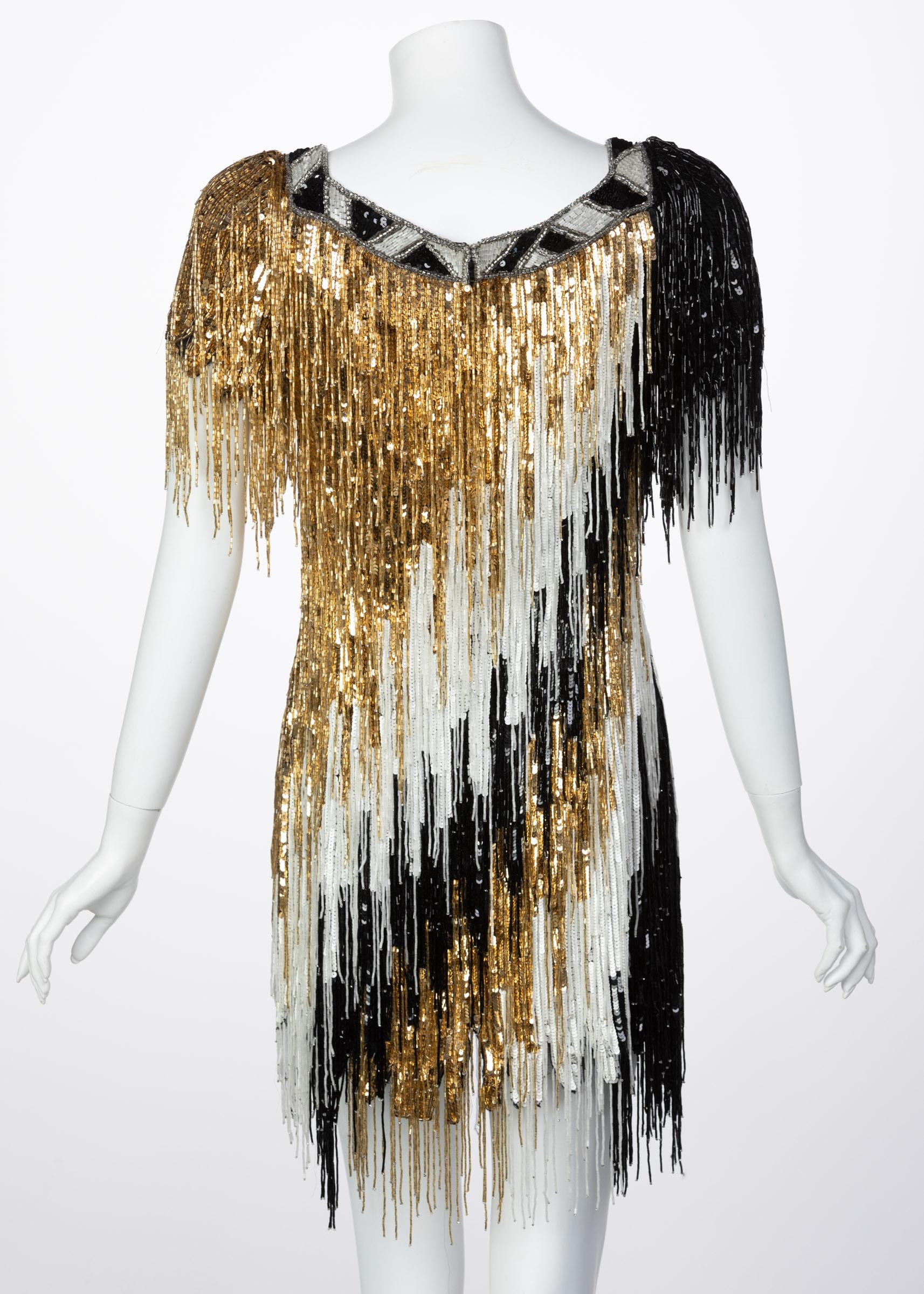 Bob Mackie - Incroyable robe courte vintage ornée de perles noires et blanches à franges en vente 3