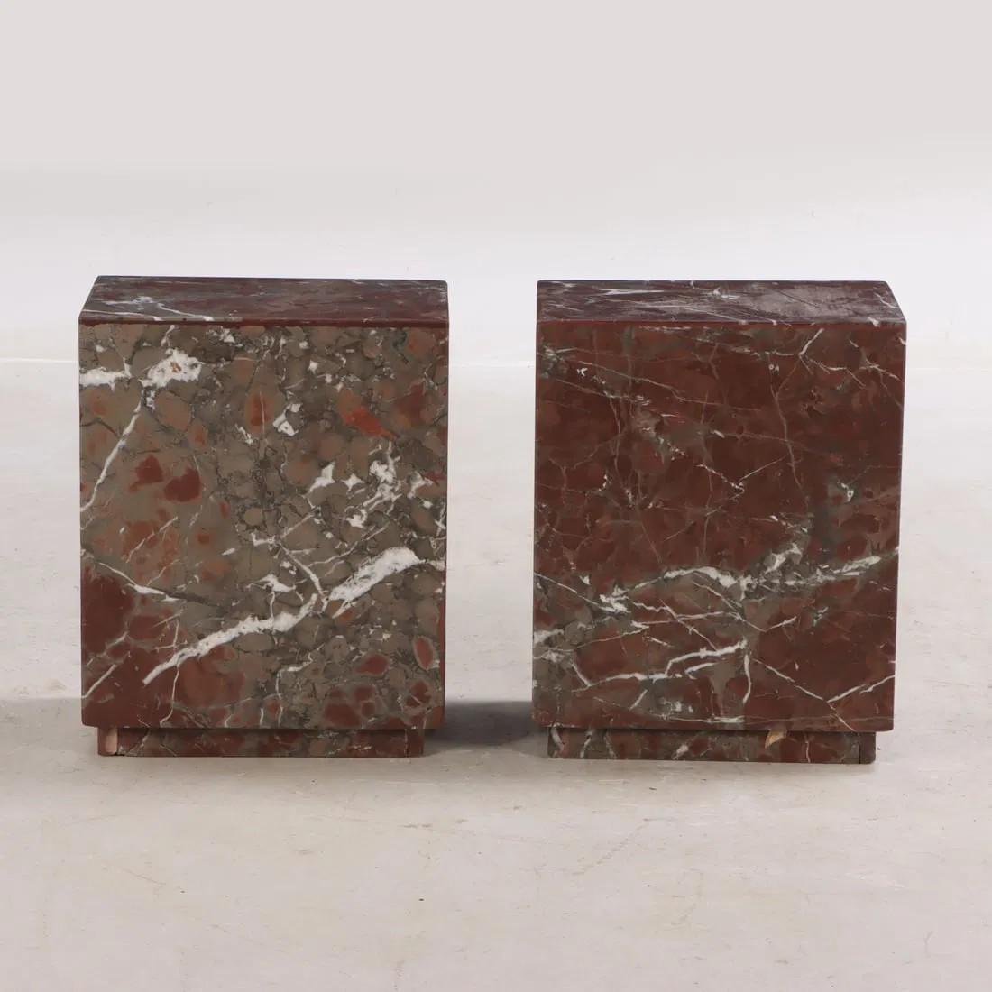 Increíble Mesa Pilar de Mármol Rosso Levanto Vintage - 2 Disponibles en Bueno estado para la venta en New York, NY