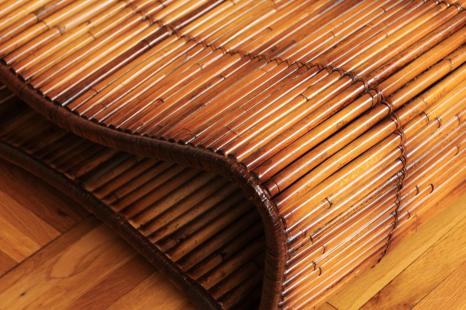 Incredibile coppia di poltrone e pouf Wave di Danny Ho Fong, circa 1970 in vendita 10
