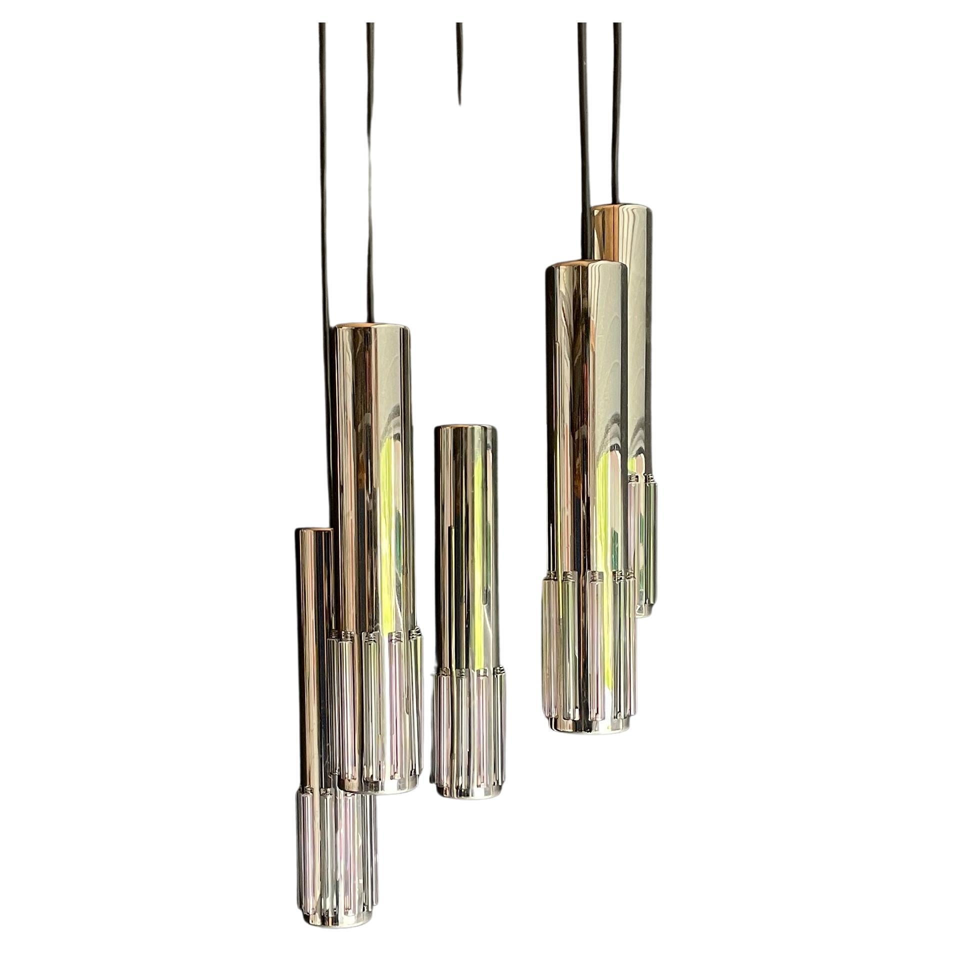 Massiver Rosenholz-Schreibtisch aus der Mitte des Jahrhunderts von