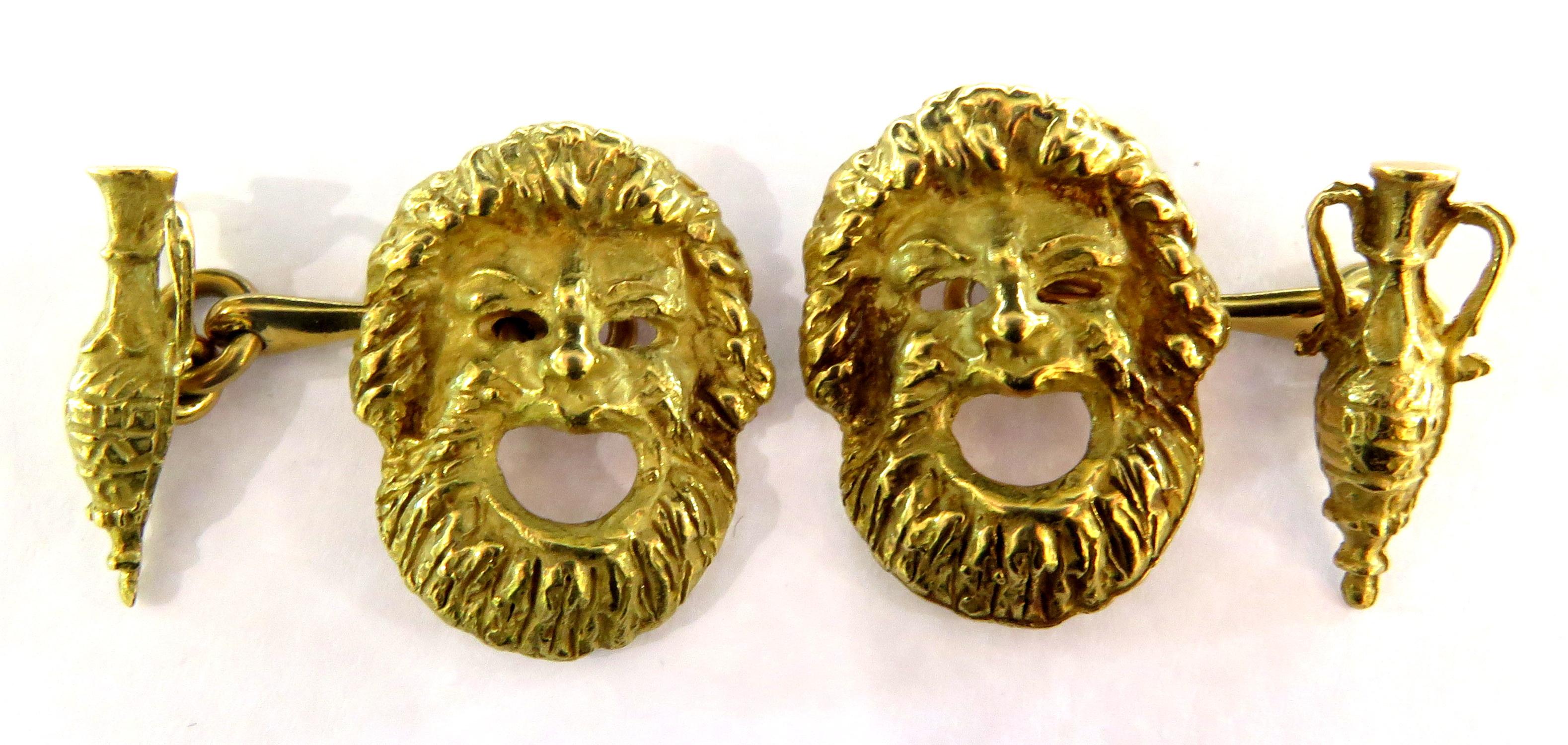 Incredibly Detailed Bacchus with Urn Double Sided 18 Karat Gold Cufflinks For Sale 1