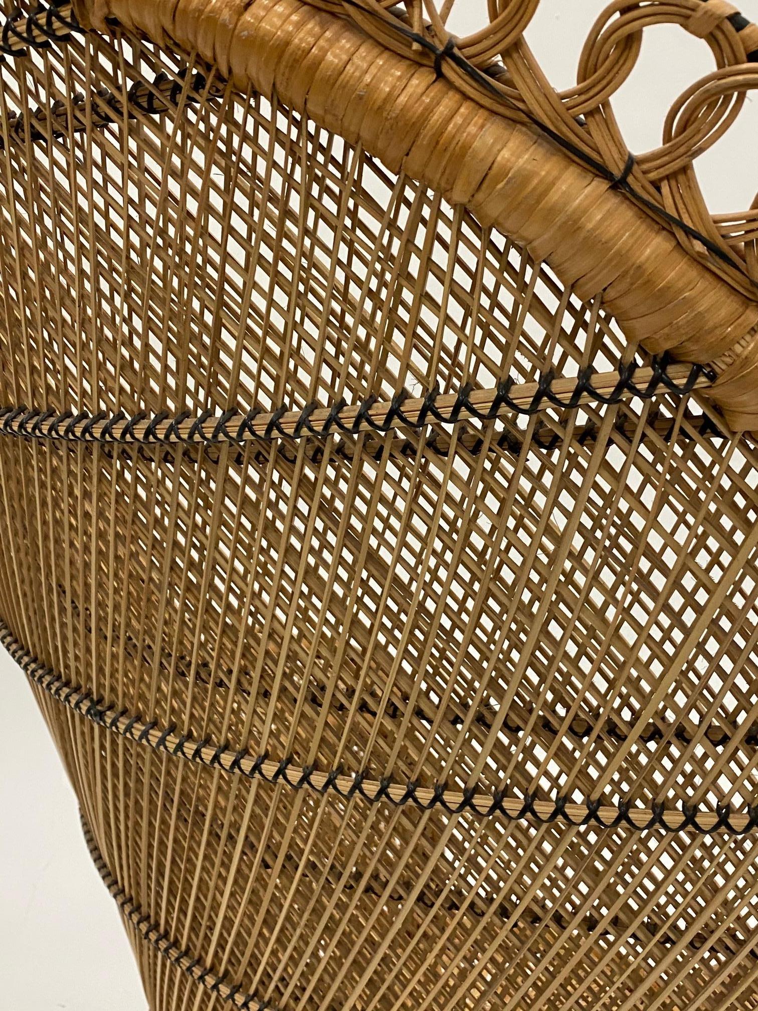 Incredibly Detailed Impressive in Scale Rattan Cobra Peacock Chair 3