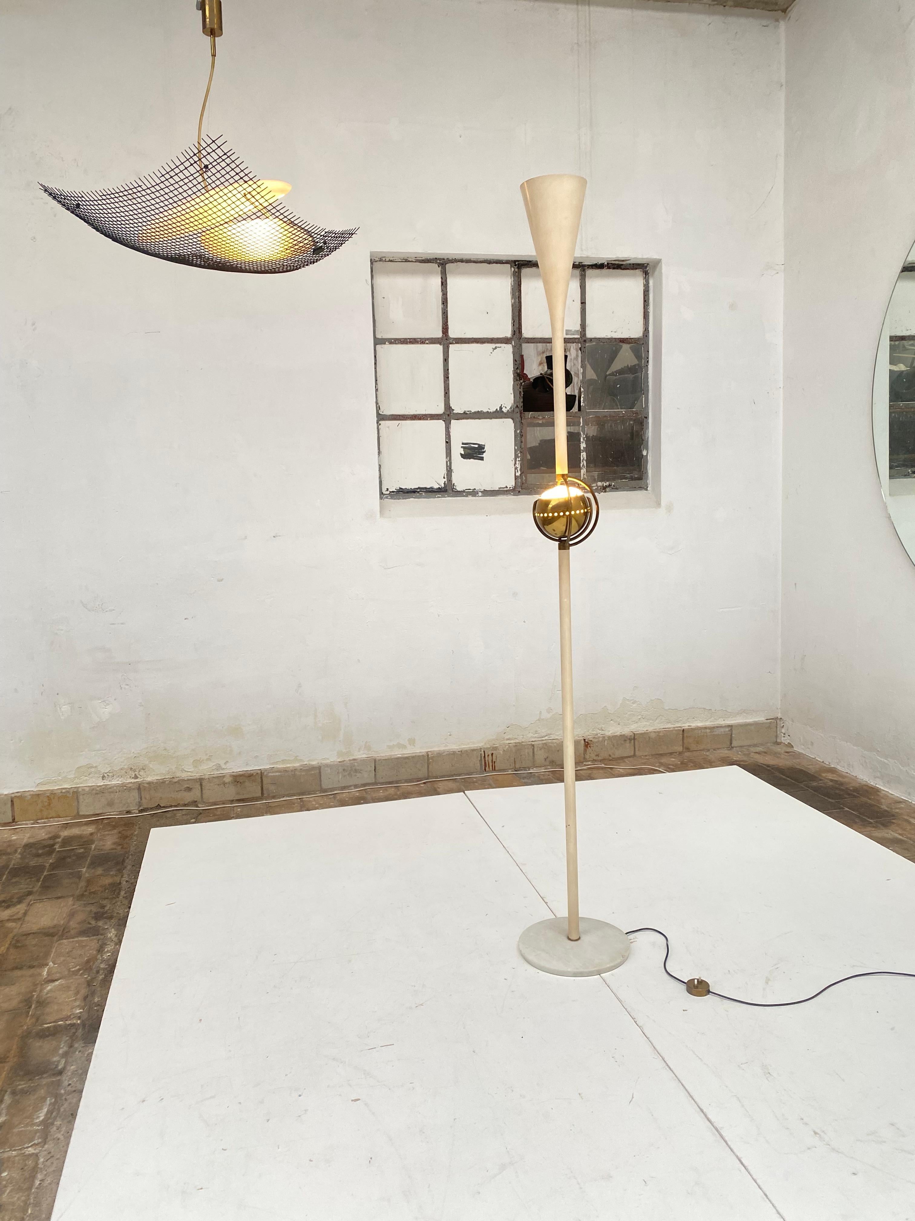Metal Mid Century 1950 Angelo Lelii Arredoluce Mesh Wire 'Vela' Chandelier Brass Glass For Sale