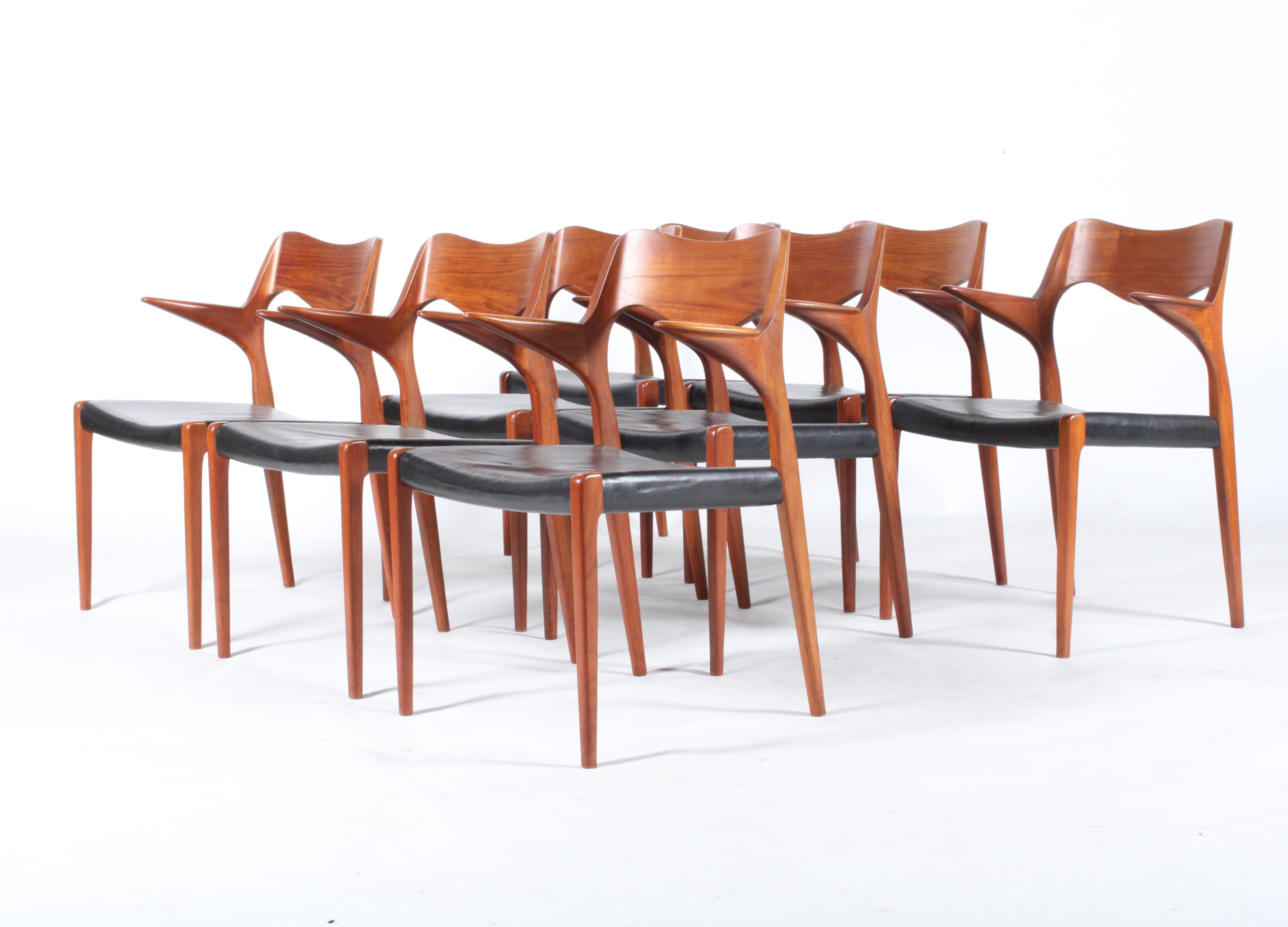Mid-Century Modern Incredibly Rare & Beautiful Set Of Eight Niels Otto Moller Teak Model 55 Chairs For Sale