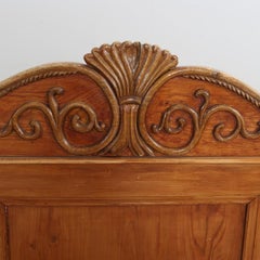 Incredibly Stylish Antique Kitchen Sofa with Ornate Carving Details, Early 1900s