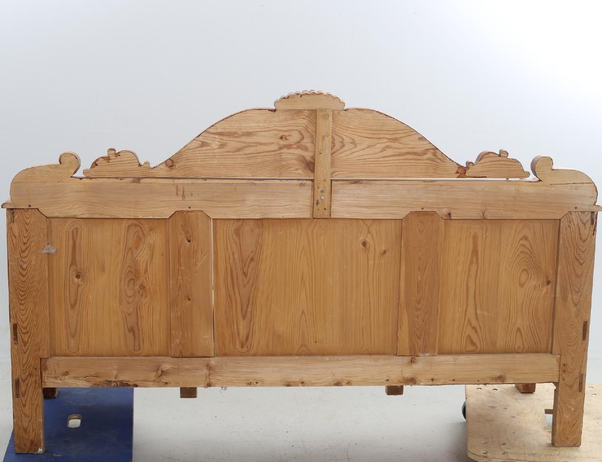 Swedish Incredibly Stylish Antique Kitchen Sofa with Ornate Carving Details, Early 1900s For Sale