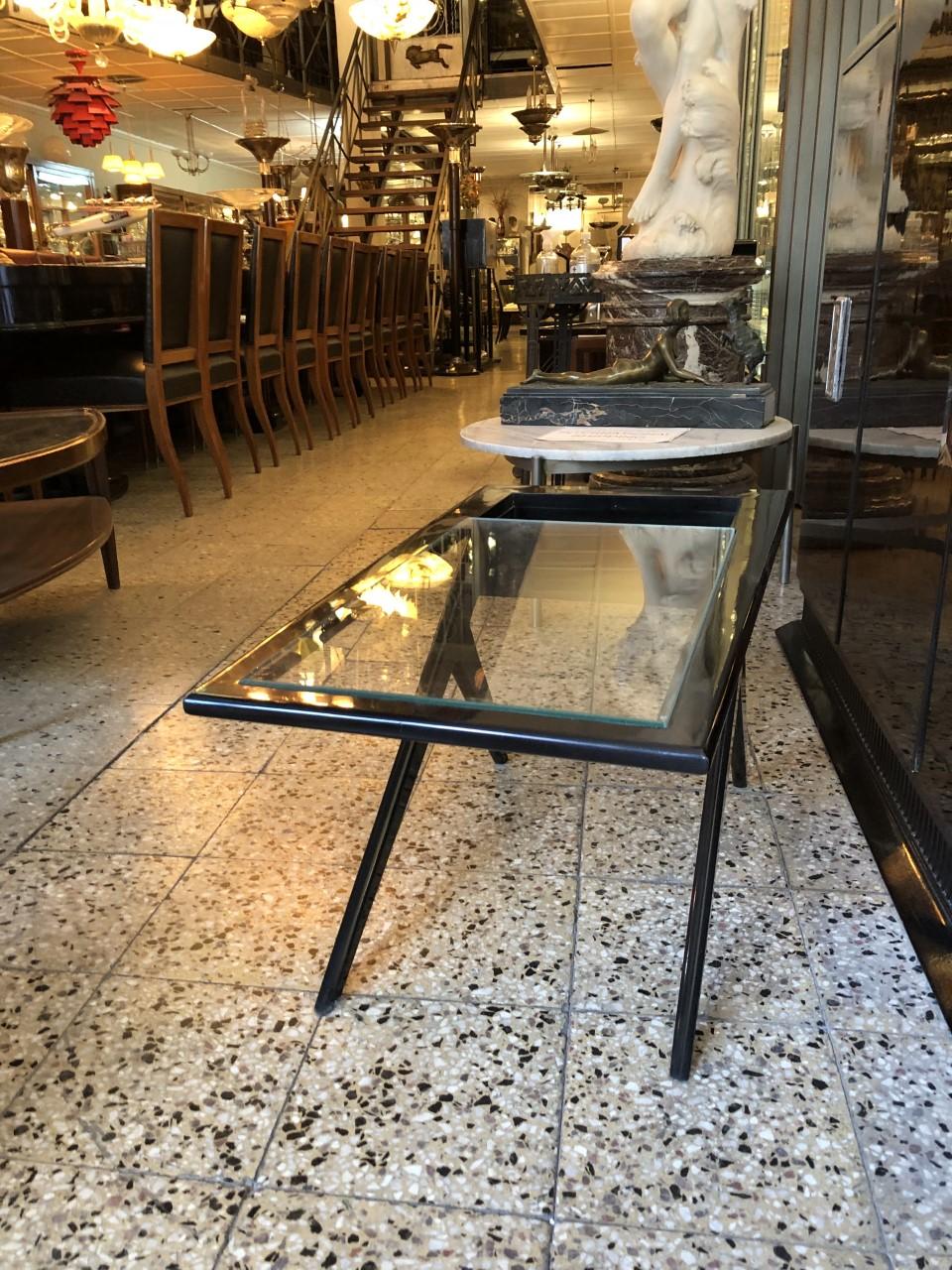 Italian table.
We have specialized in the sale of Art Deco and Art Nouveau and Vintage styles since 1982. If you have any questions we are at your disposal.
Pushing the button that reads 'View All From Seller'. And you can see more objects to the