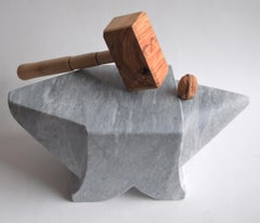 Anvil carved on bardiglio marble -hitches-made in Italy