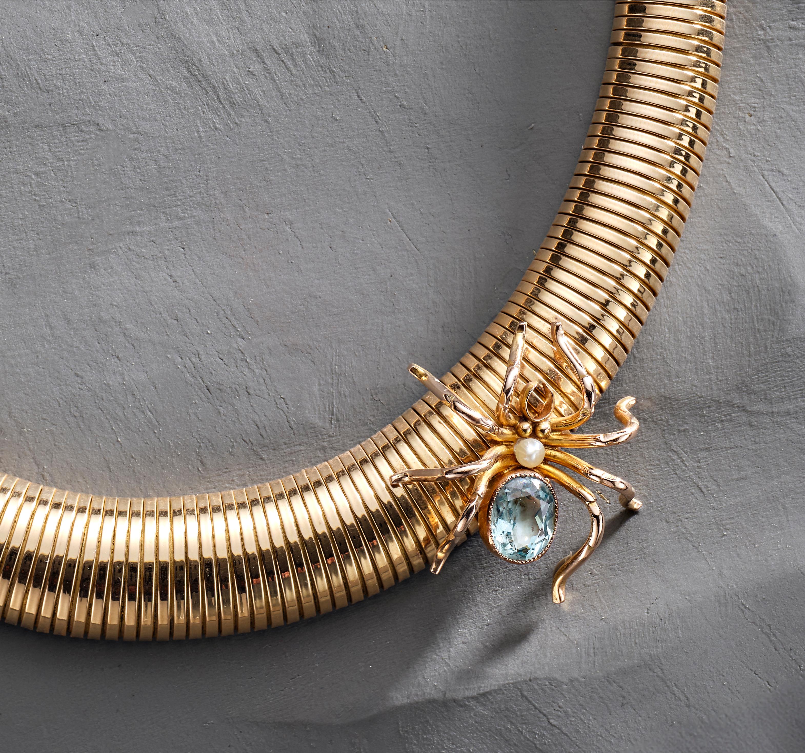 Contemporary Incy Wincy - 1960s 18ct Gold Tubogas Collar with 9ct Gold Aquamarine Spider For Sale