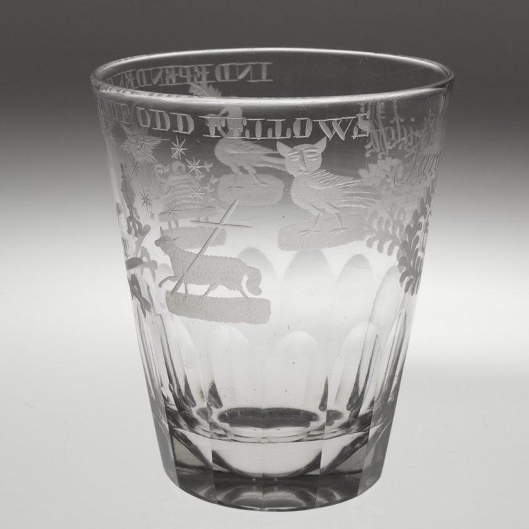 Gobelet gravé Independent Order of Oddfellows, c1839 Bon état - En vente à Tunbridge Wells, GB